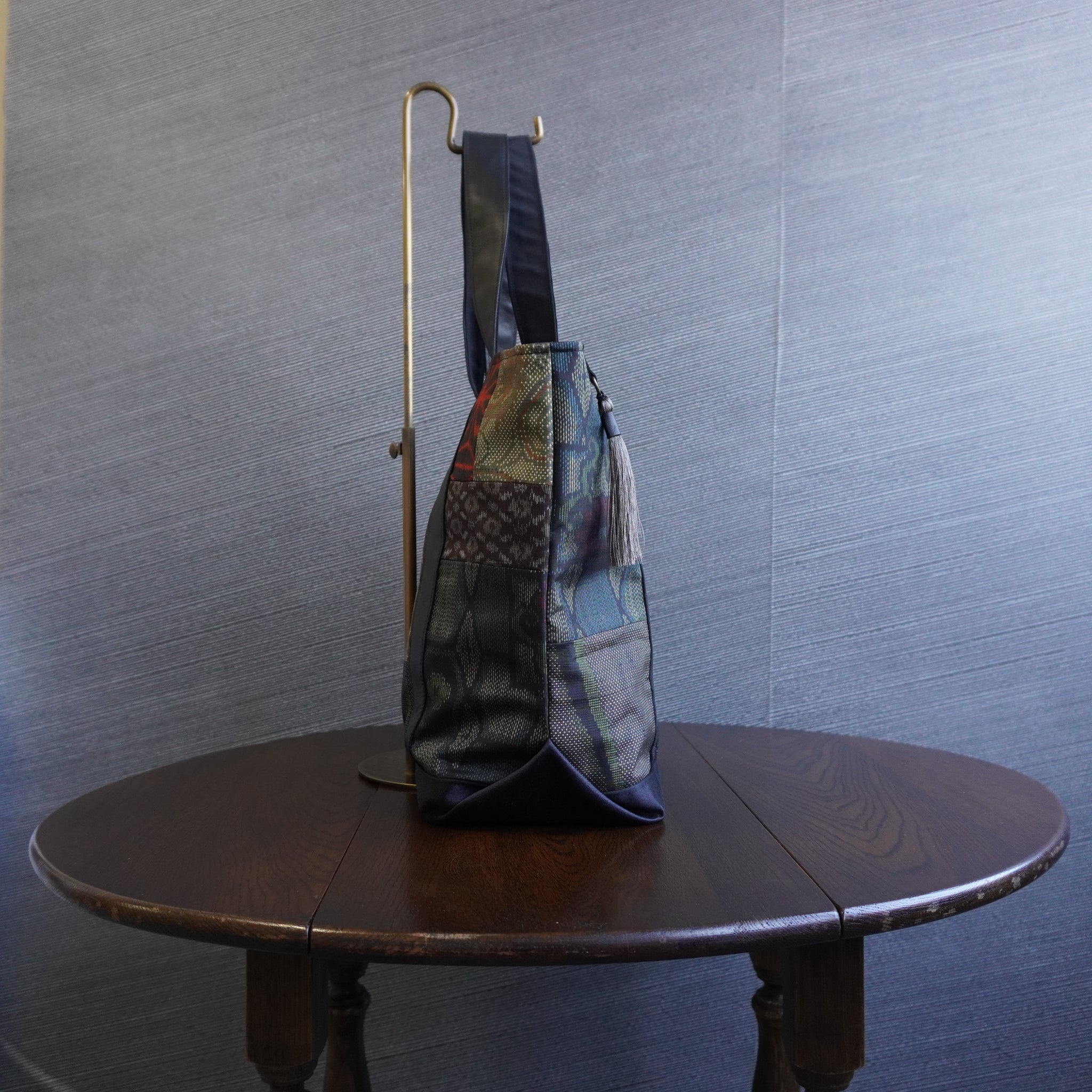 パッチワーク仕様のトートバッグ K187