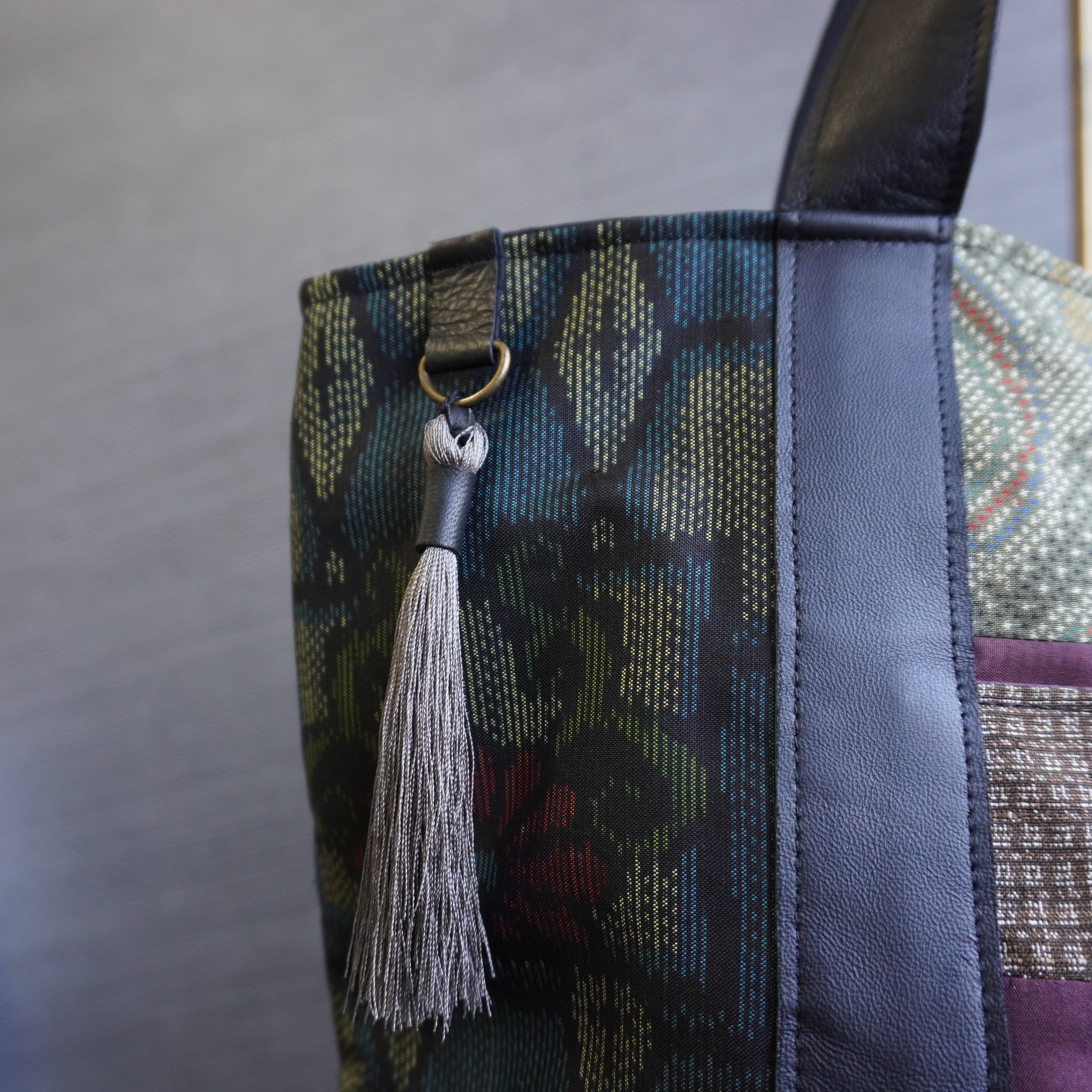 パッチワーク仕様のトートバッグ K187