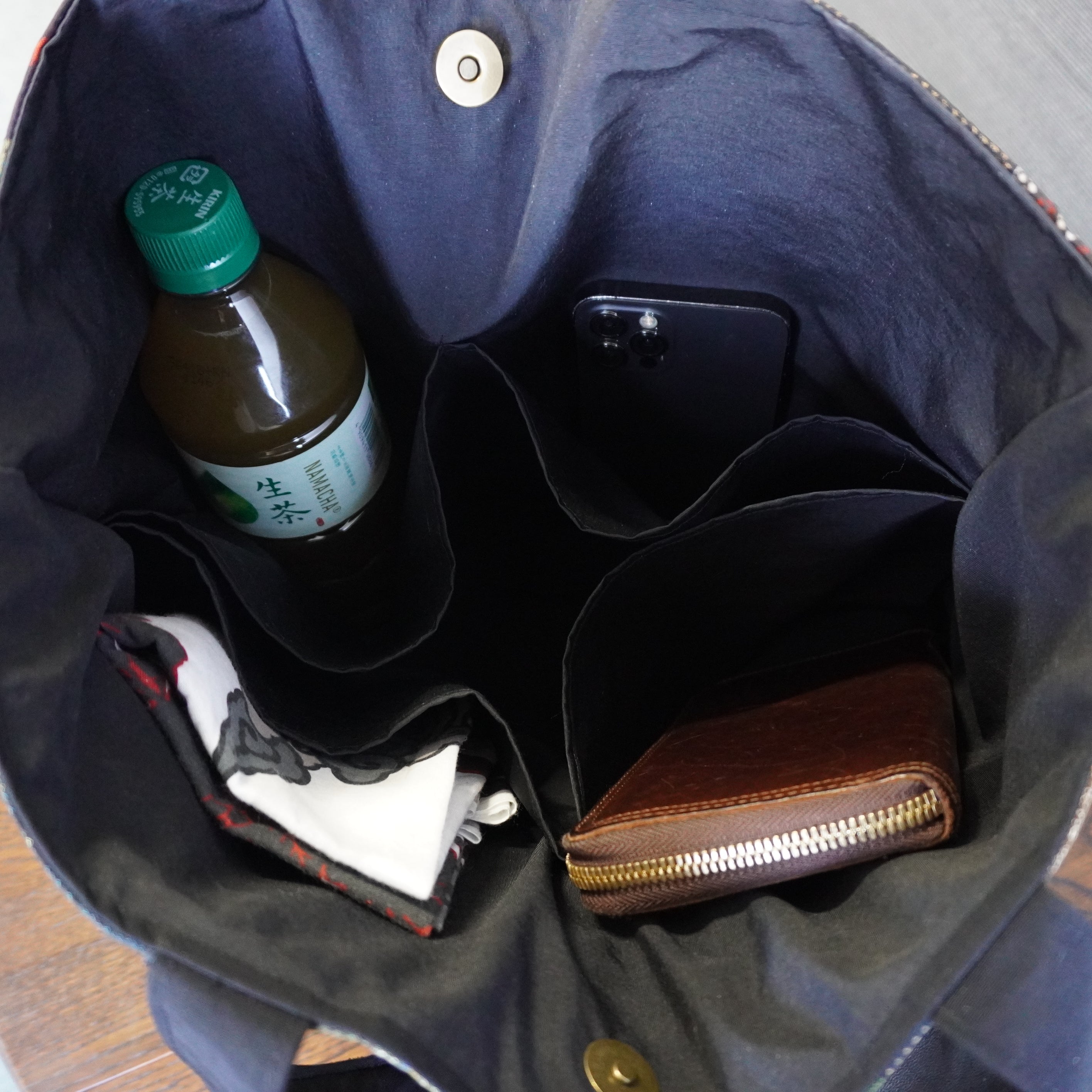 パッチワーク仕様のトートバッグ K187