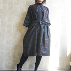 大島紬を使用した紺色のワンピース K176