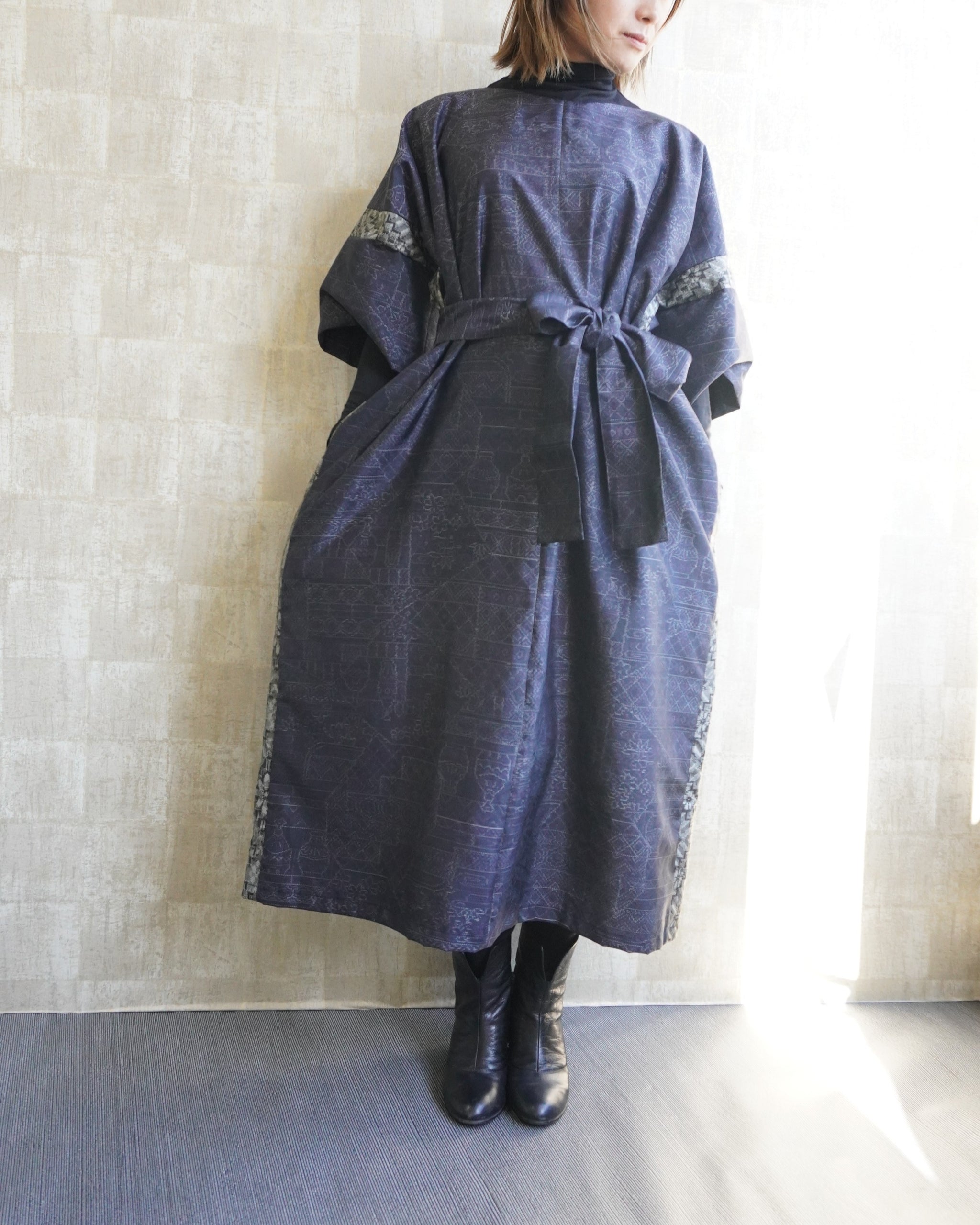 大島紬を使用した群青色のワンピース K188