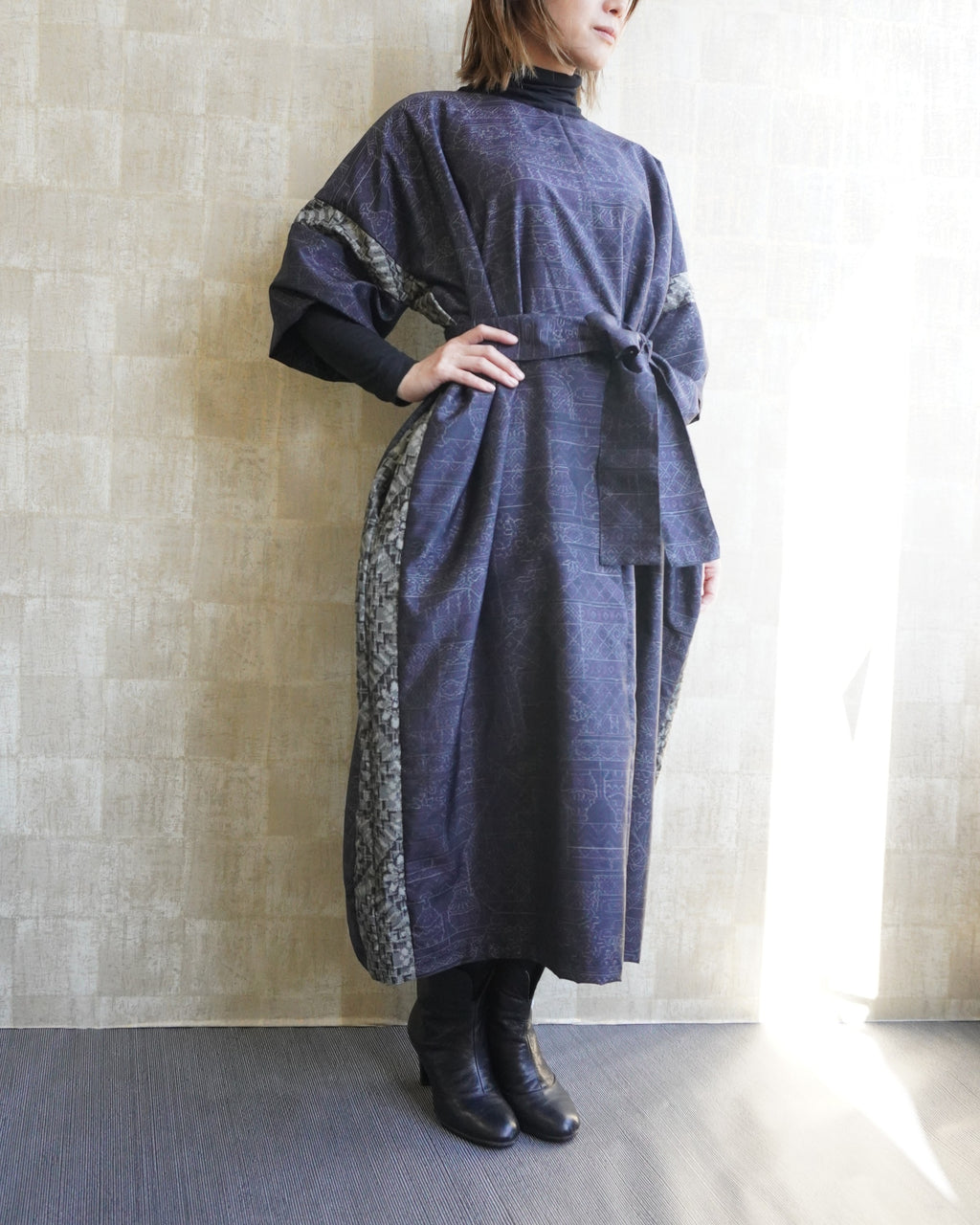 大島紬を使用した群青色のワンピース K188