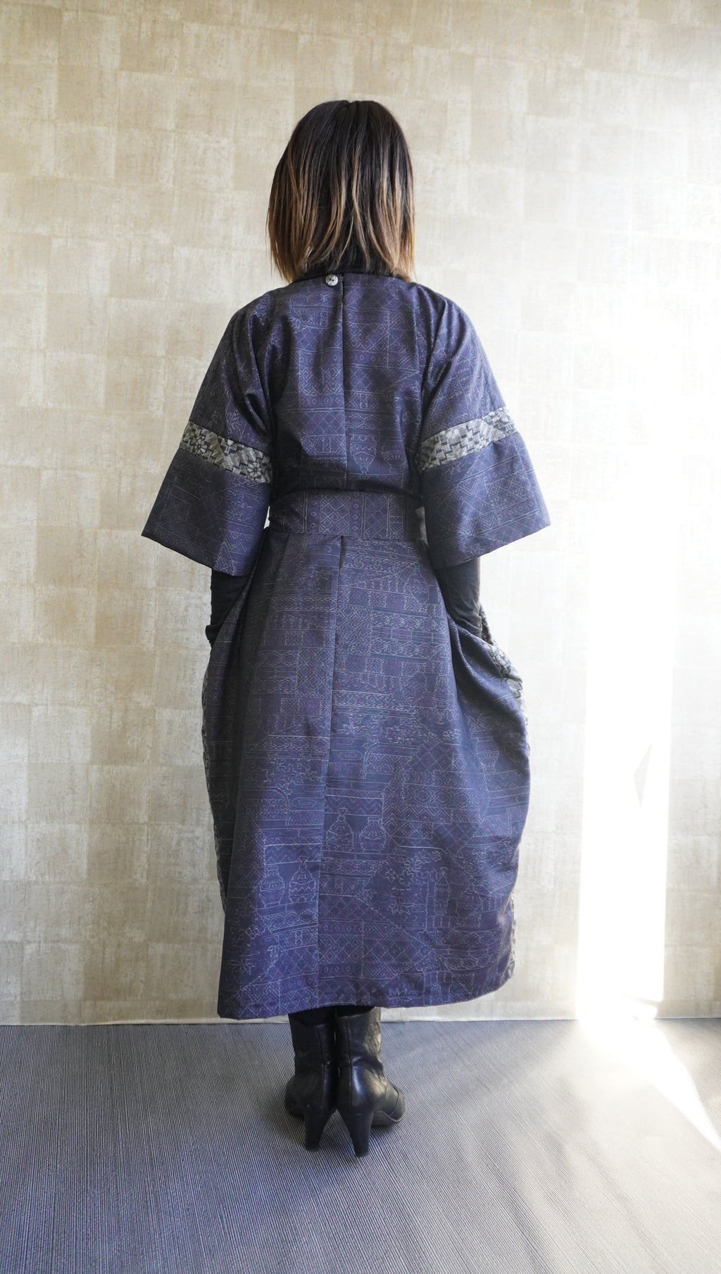 大島紬を使用した群青色のワンピース K188