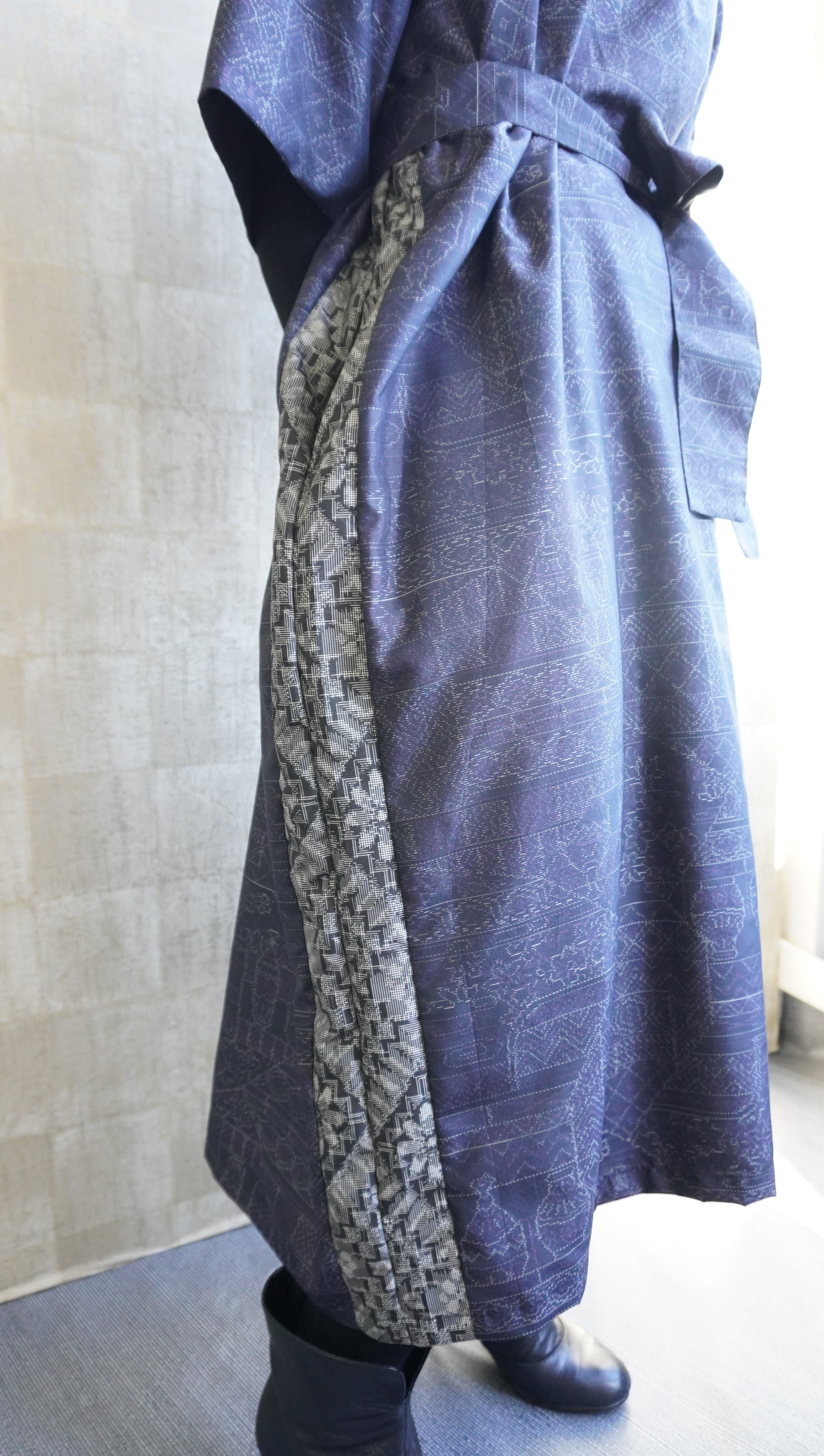 大島紬を使用した群青色のワンピース K188