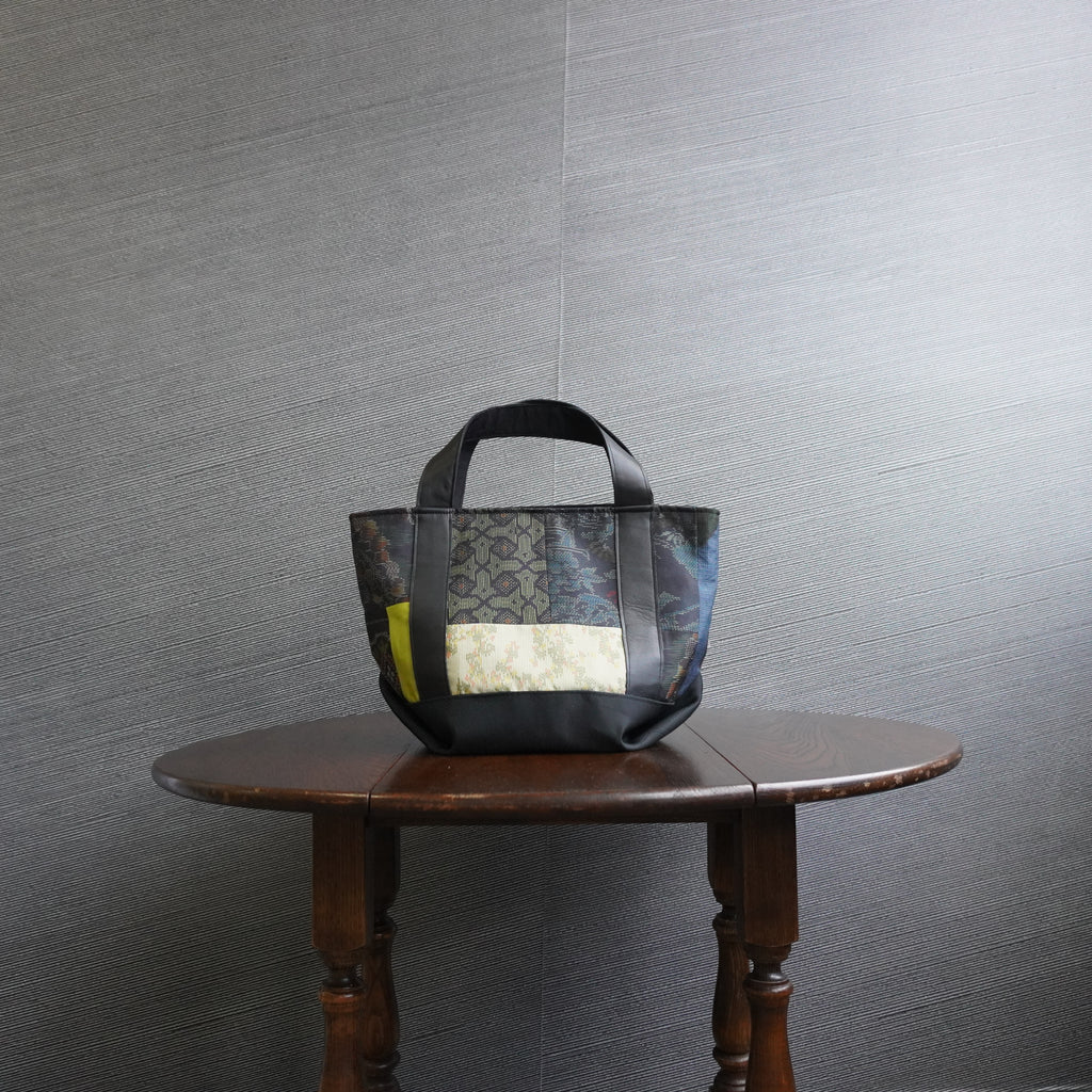 パッチワーク仕様のミニトートバッグ K193