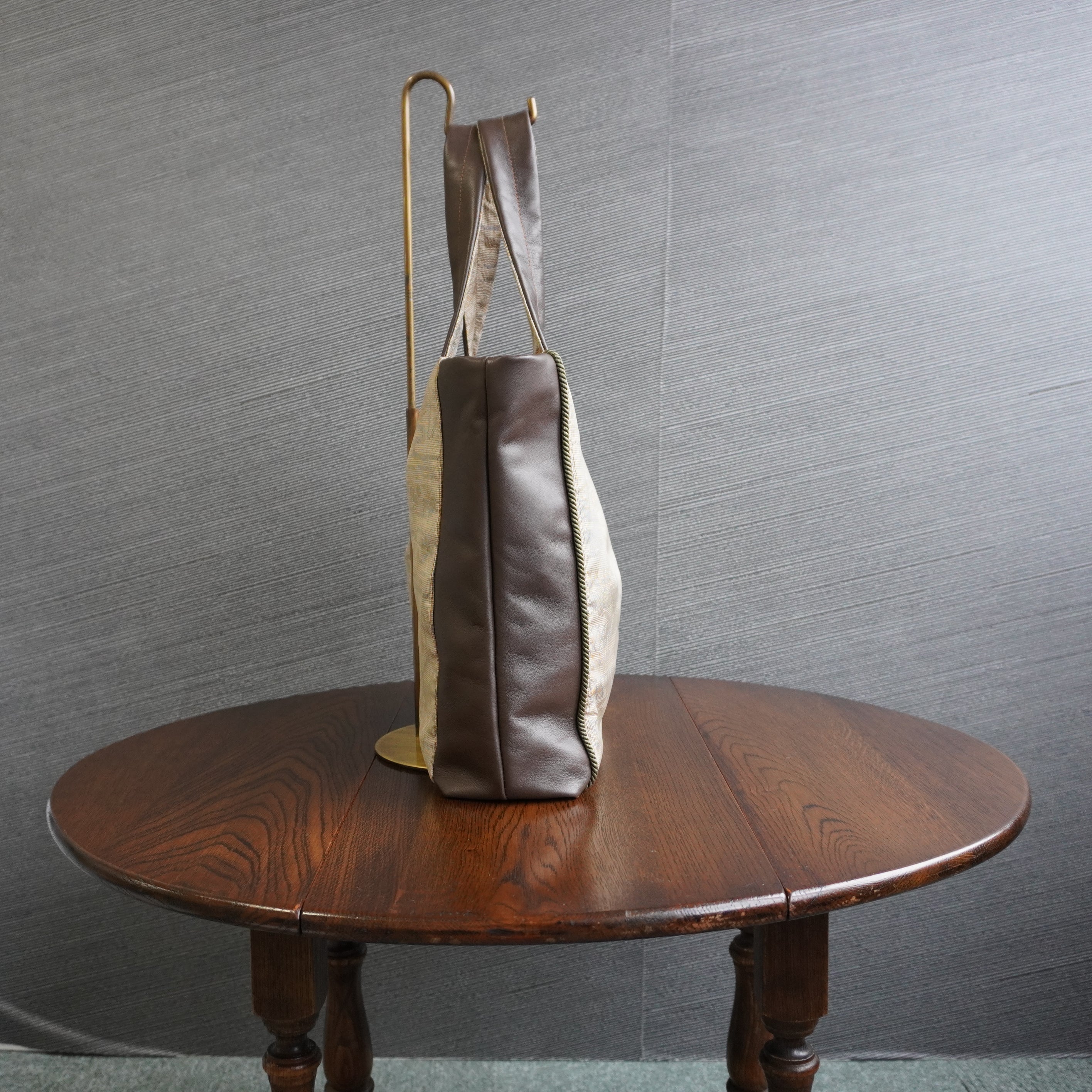 大島紬と本革使用　アップサイクルバッグ　レザーバッグ　K082