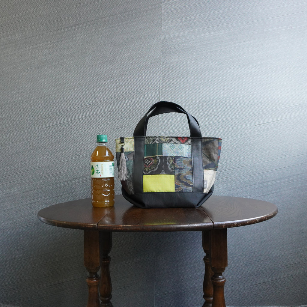 パッチワーク仕様のミニトートバッグ K193