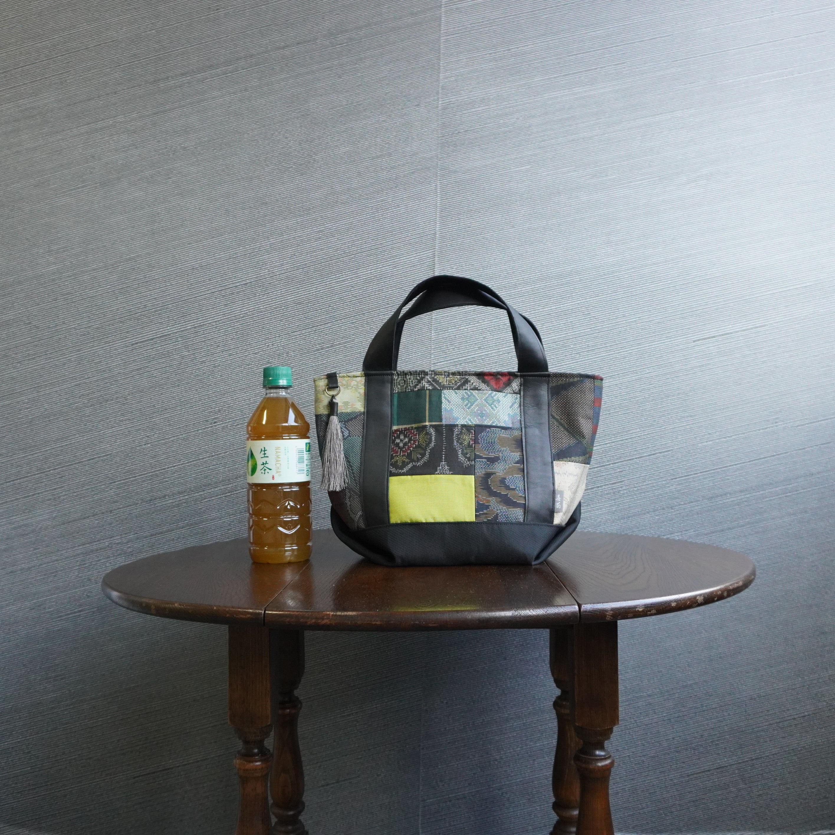 パッチワーク仕様のミニトートバッグ K193