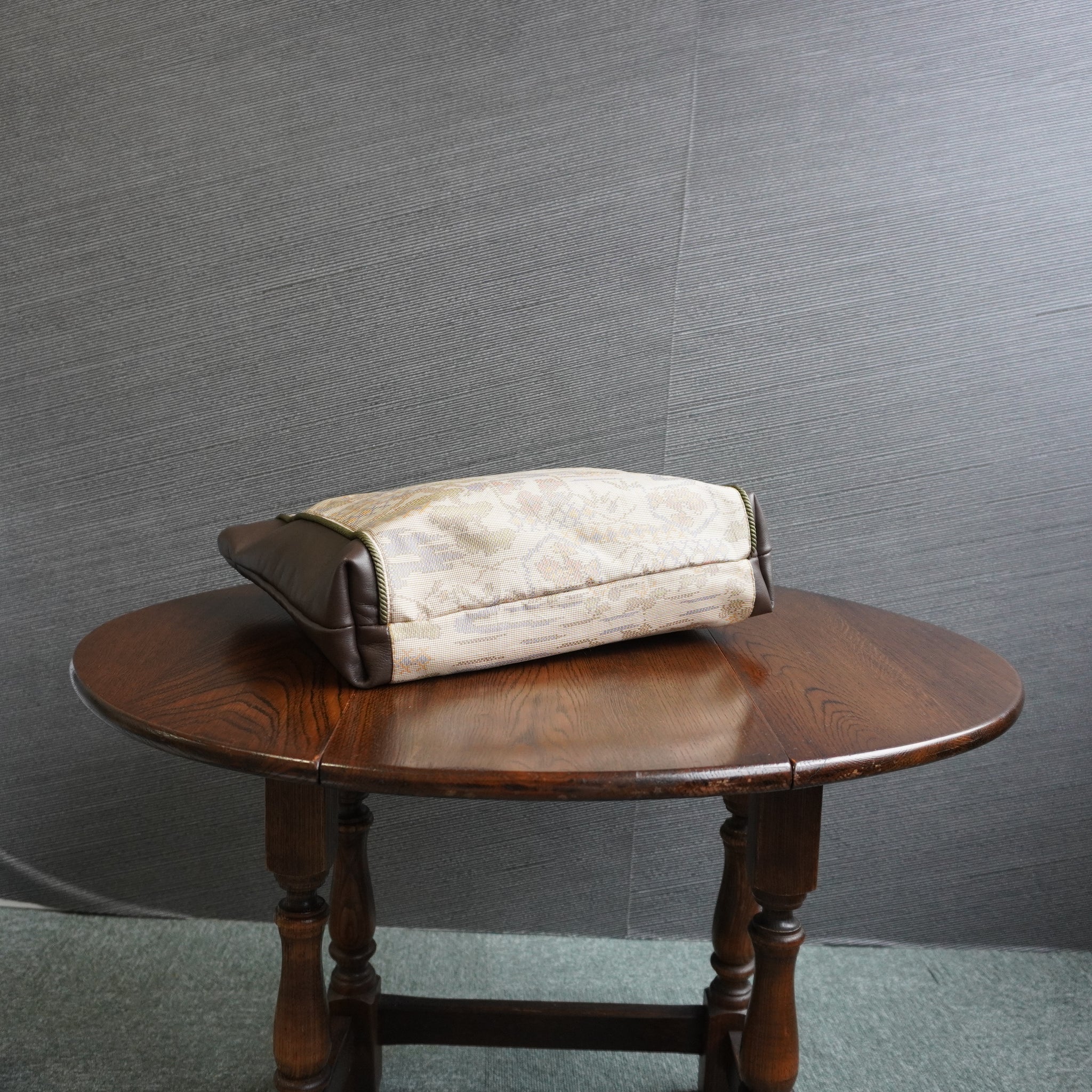 大島紬と本革使用　アップサイクルバッグ　レザーバッグ　K082