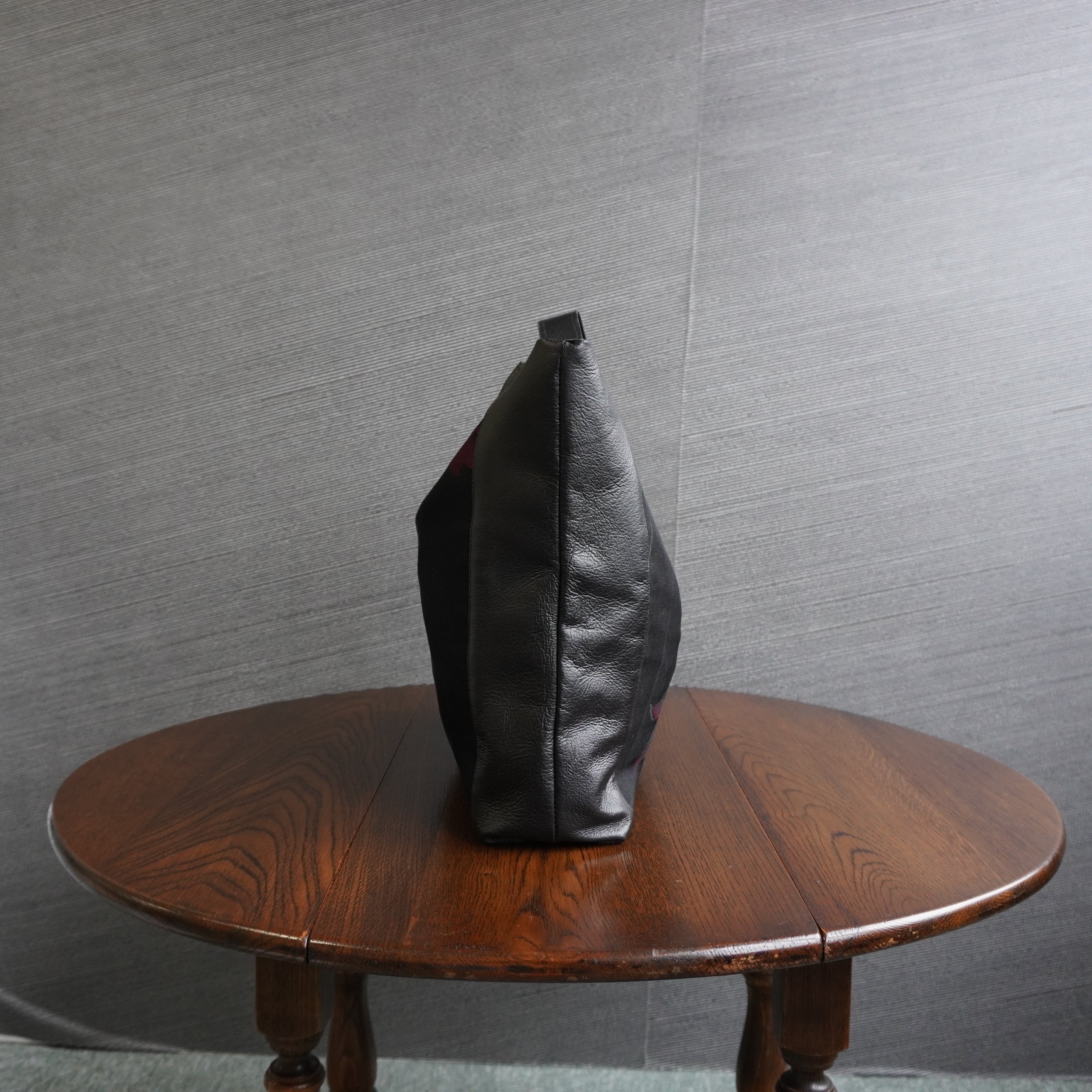 豪華な帯と紗の着物使用　レザートートバッグ　アップサイクルバッグ　K079