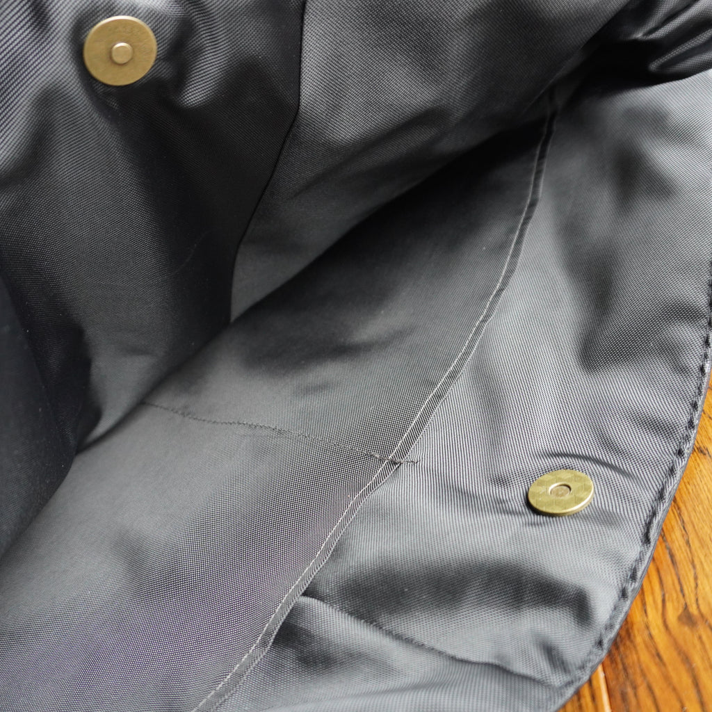 豪華な帯と紗の着物使用　レザートートバッグ　アップサイクルバッグ　K079