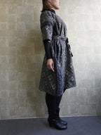 大島紬を使用した灰色のワンピース K190