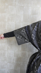 大島紬を使用した灰色のワンピース K190