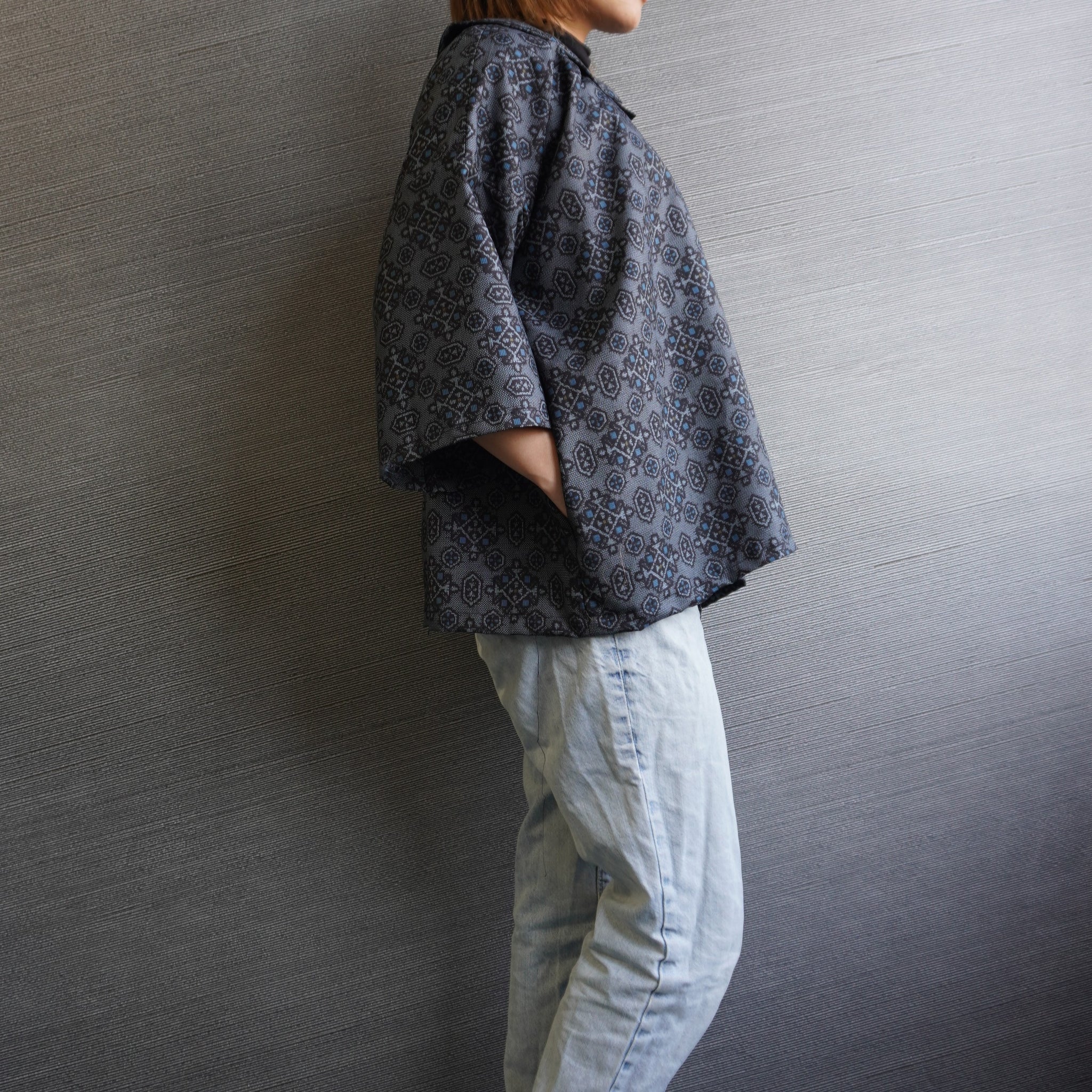 トップス　総柄　ふんわり裾幅　K198