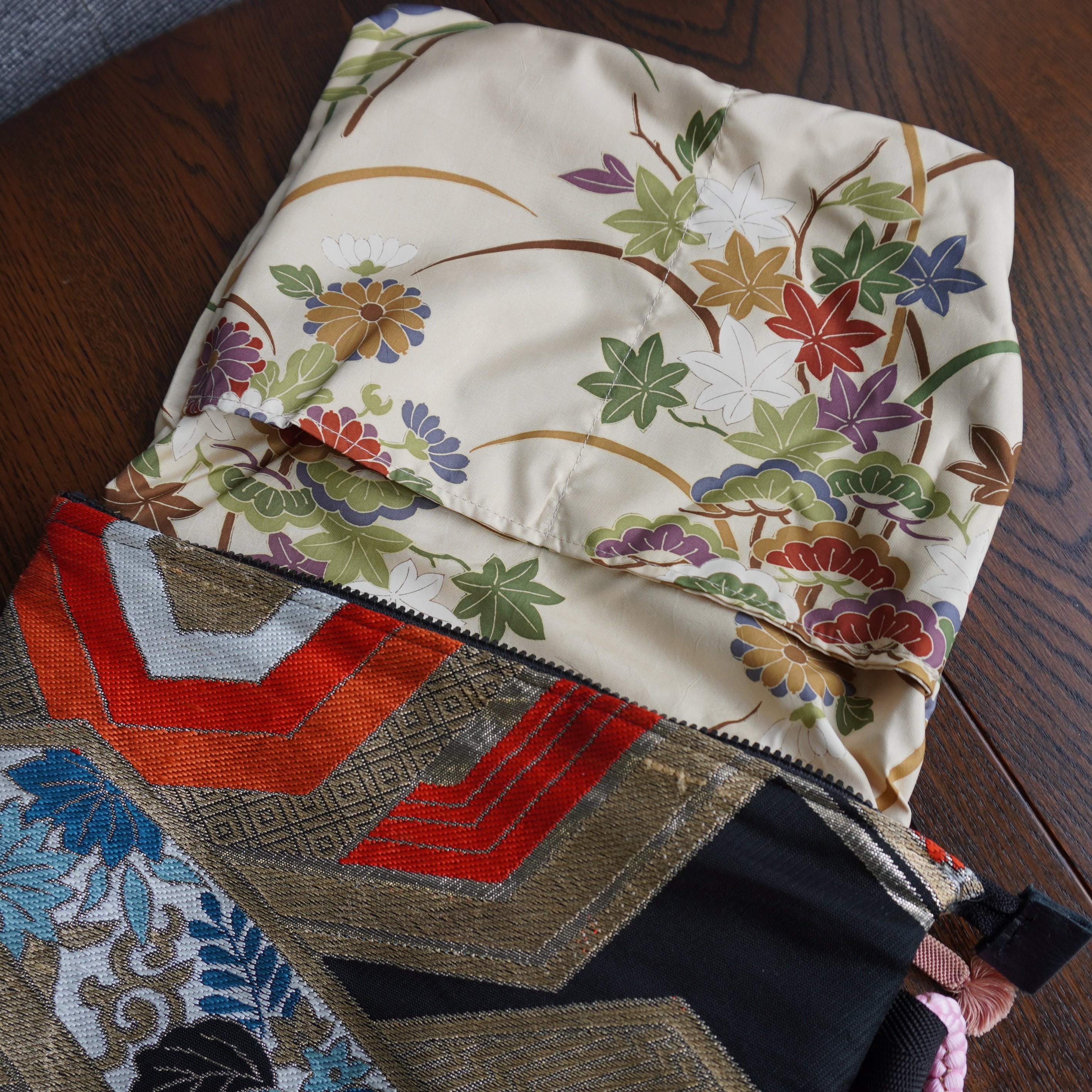 Pouch Made with Kimono Obi K008