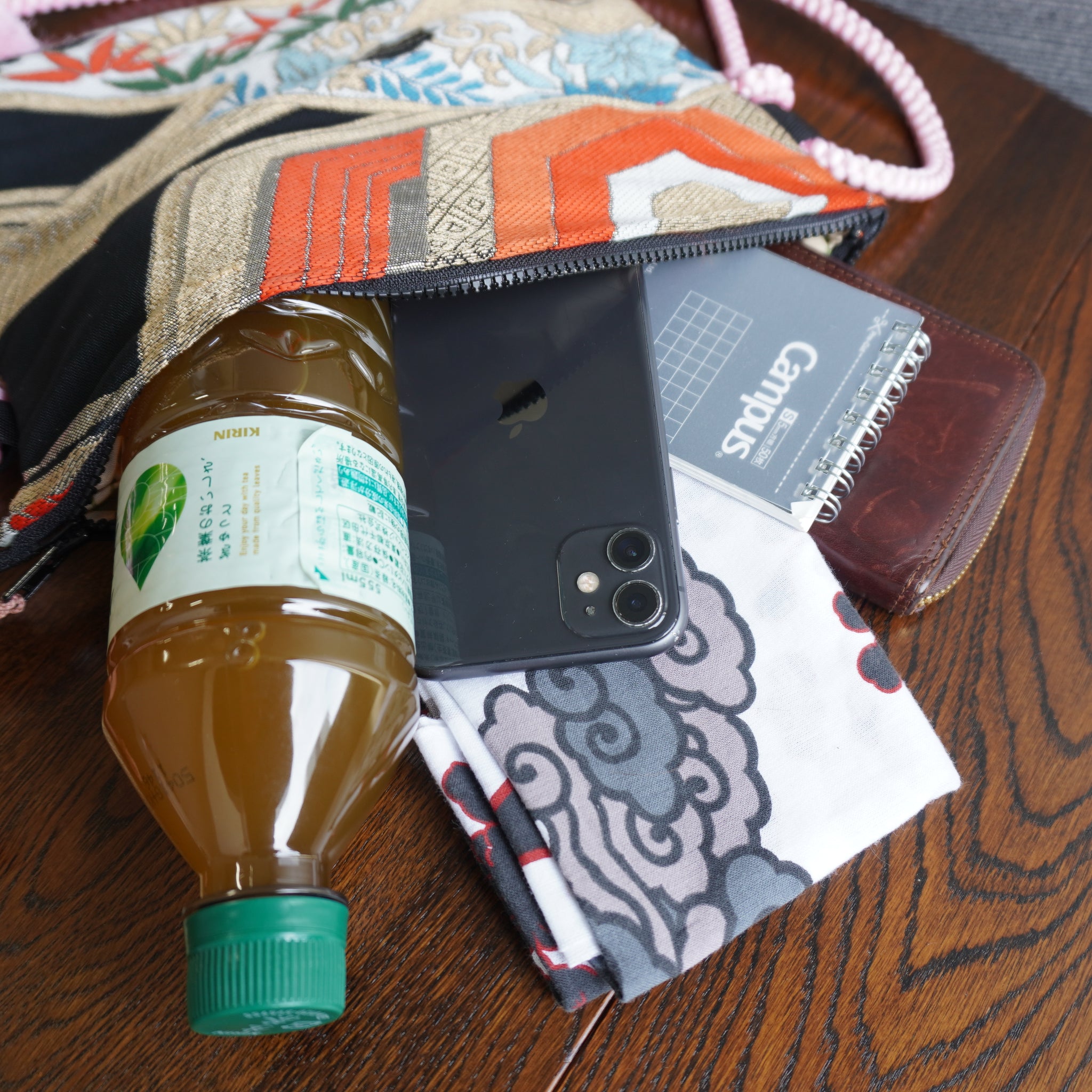 Pouch Made with Kimono Obi K008