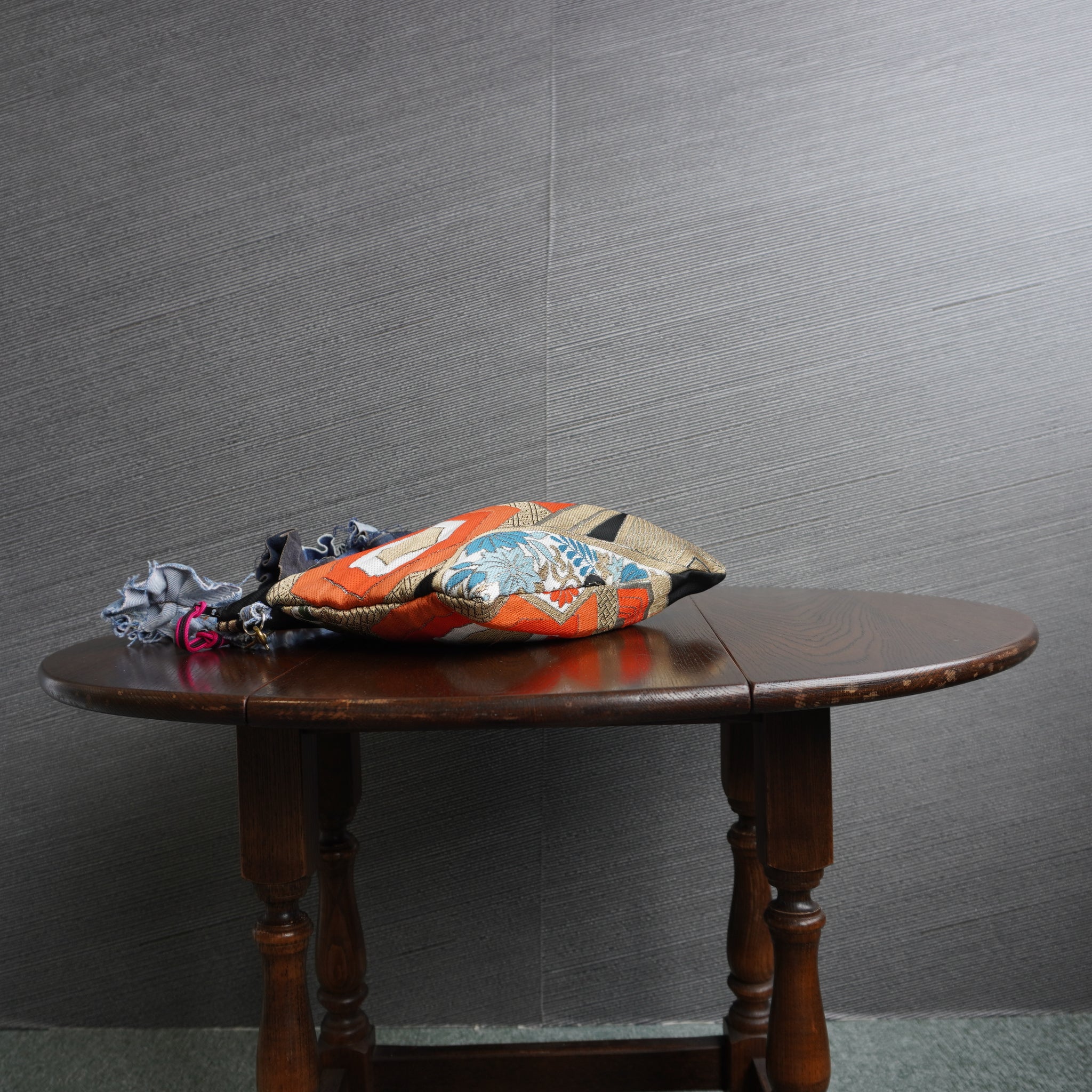 着物帯を使用したポーチ　K005