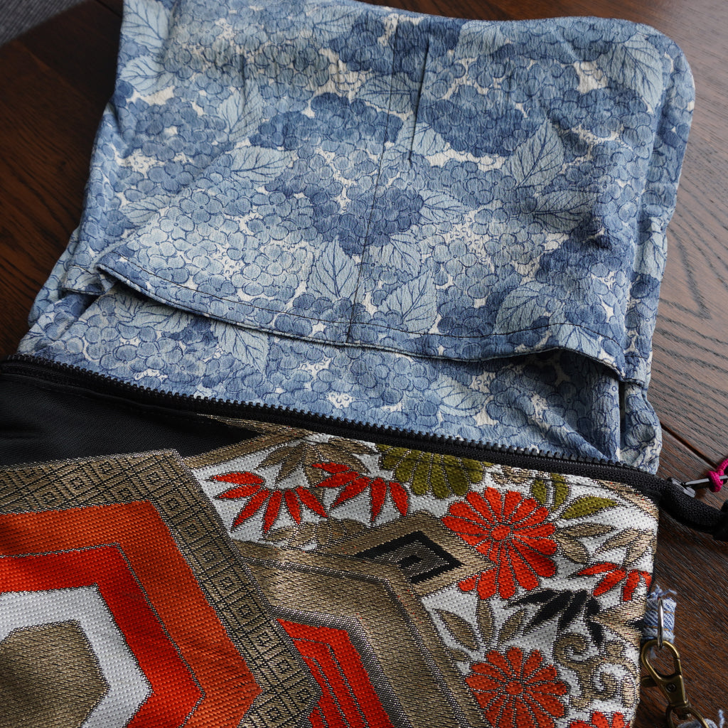 着物帯を使用したポーチ　K005