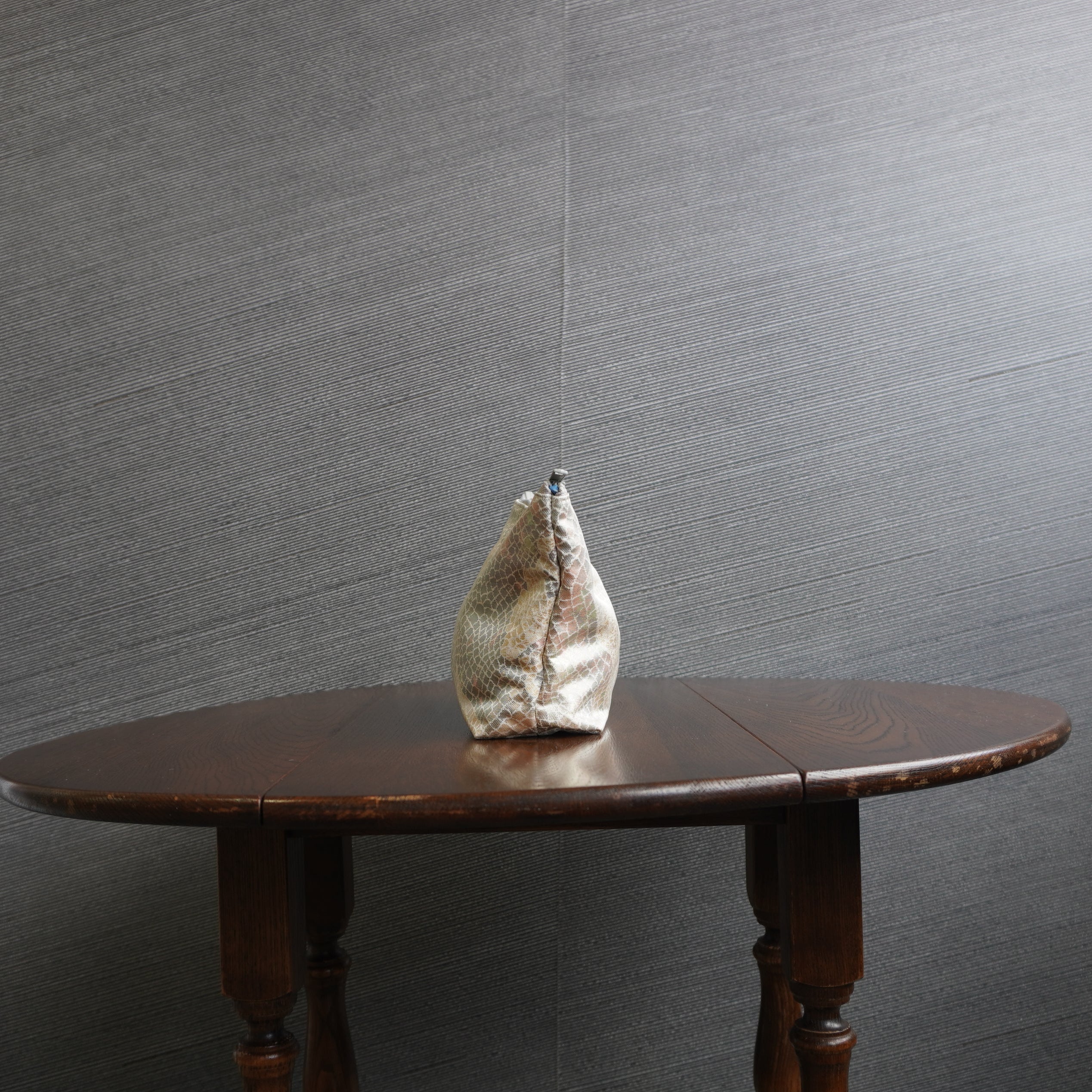 着物帯を使用したポーチ　K138