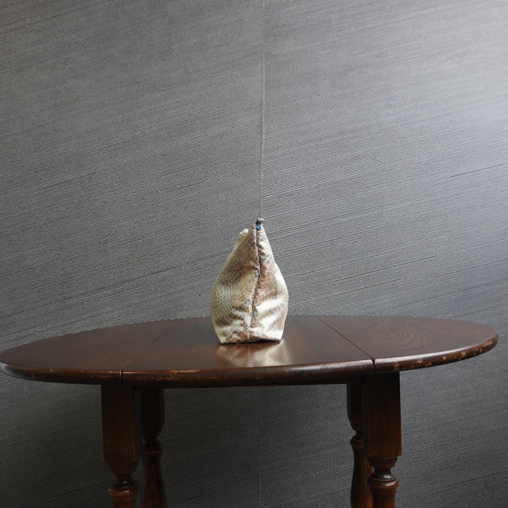 着物帯を使用したポーチ　K138