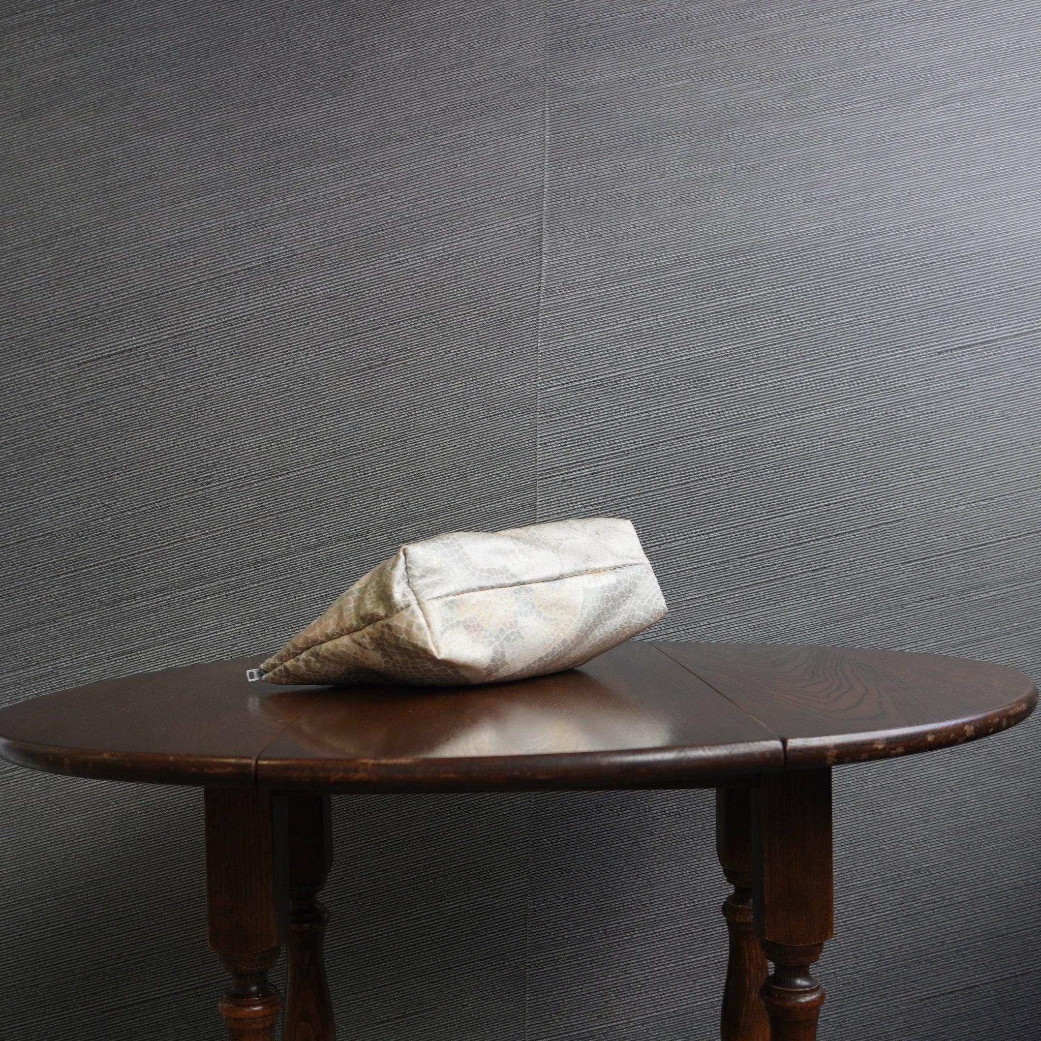 着物帯を使用したポーチ　K138