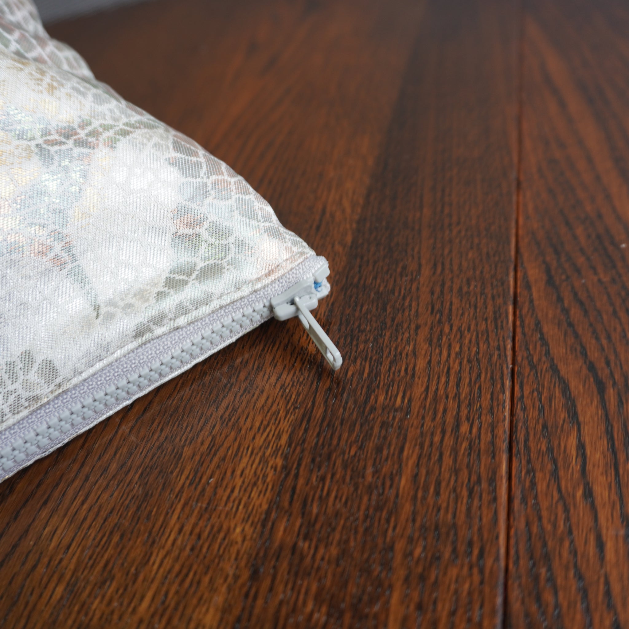 着物帯を使用したポーチ　K138