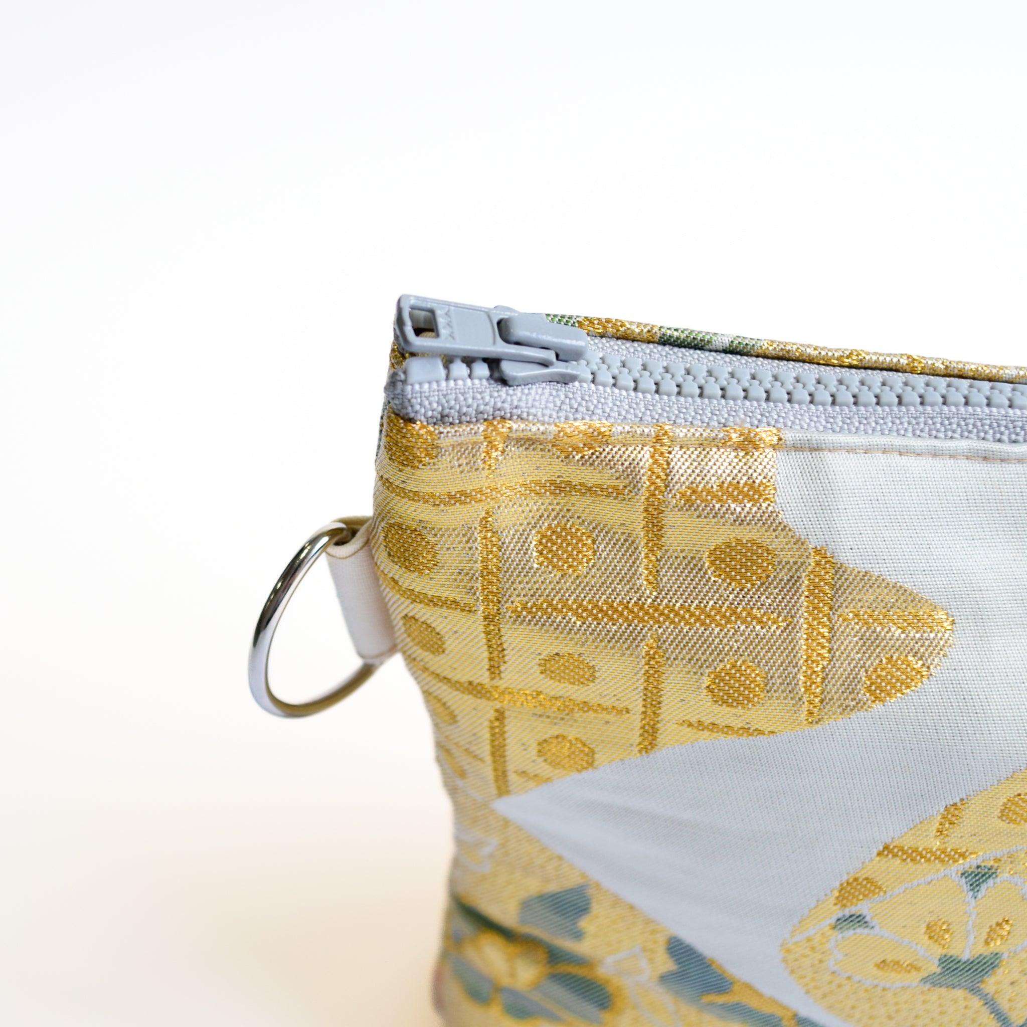 Pouch using kimono obi K228