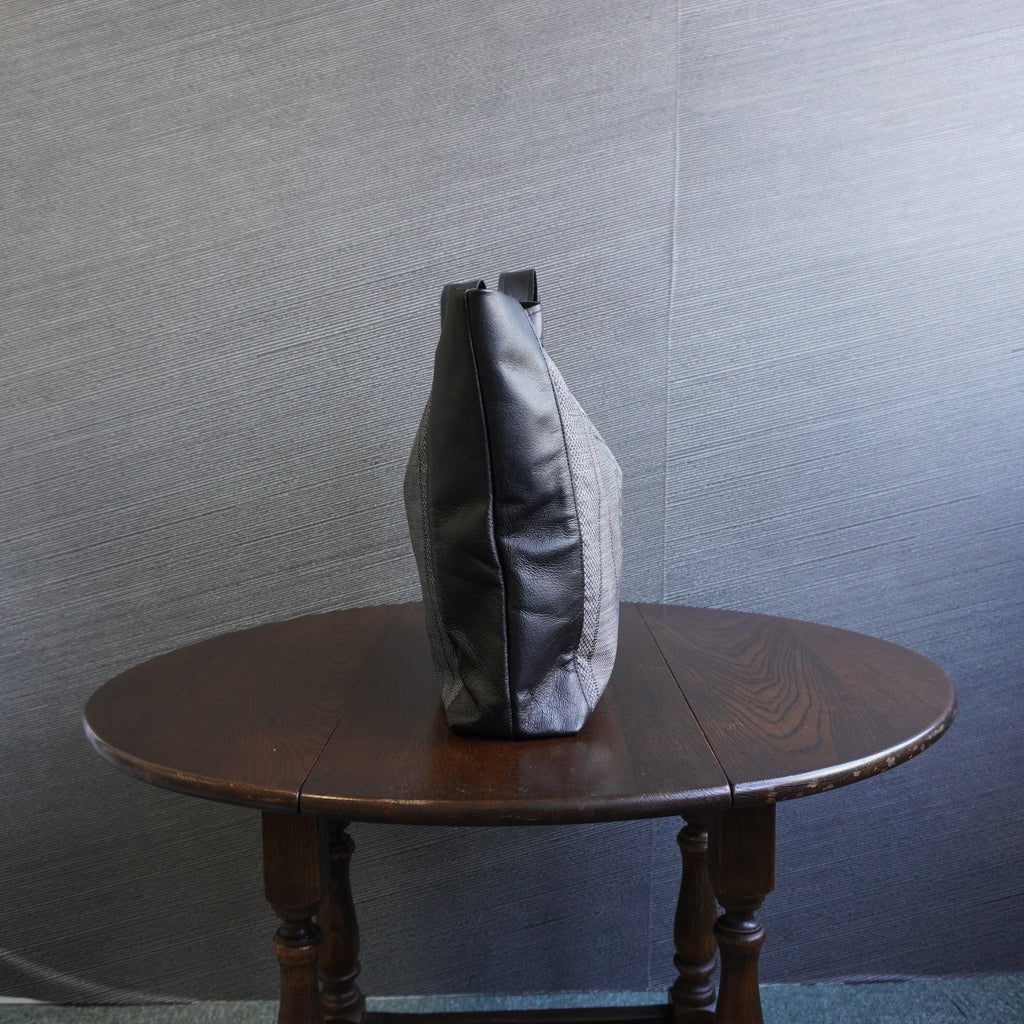 上質な着物リメイク　アップサイクルバッグ　レザーバッグ　K030