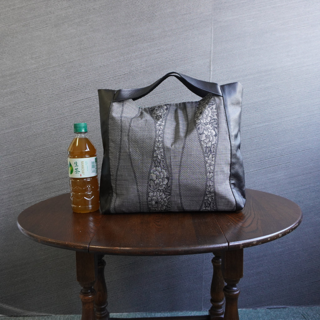 上質な着物リメイク　アップサイクルバッグ　レザーバッグ　K030