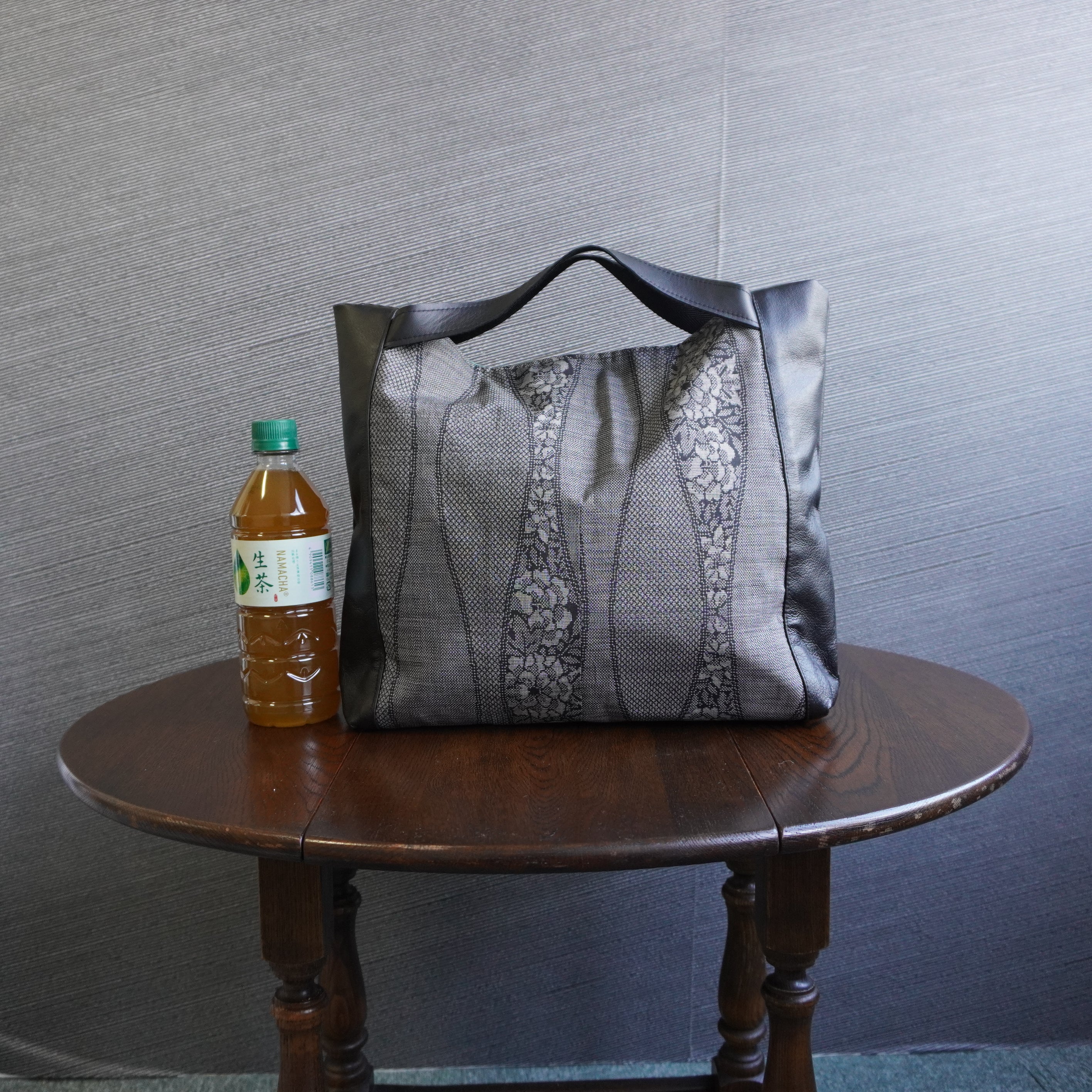 上質な着物リメイク　アップサイクルバッグ　レザーバッグ　K030