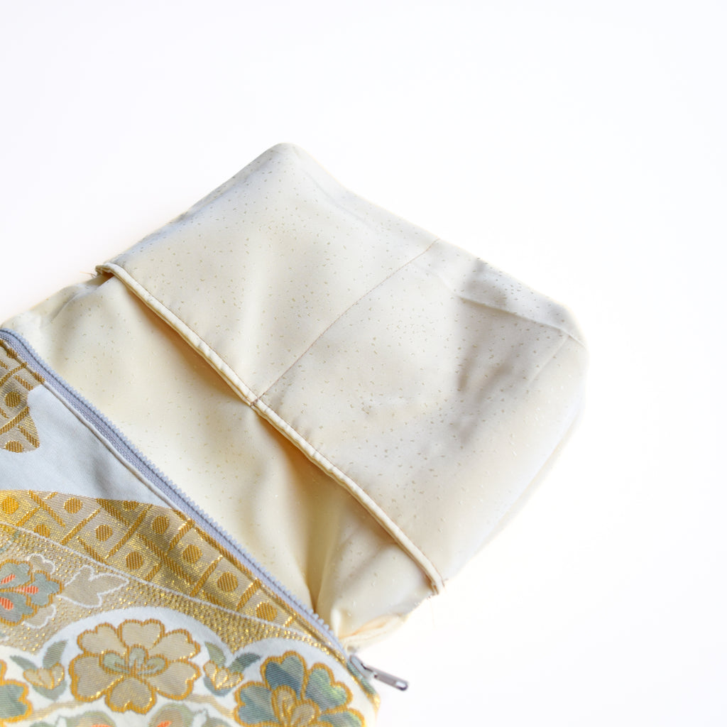 Pouch using kimono obi K228