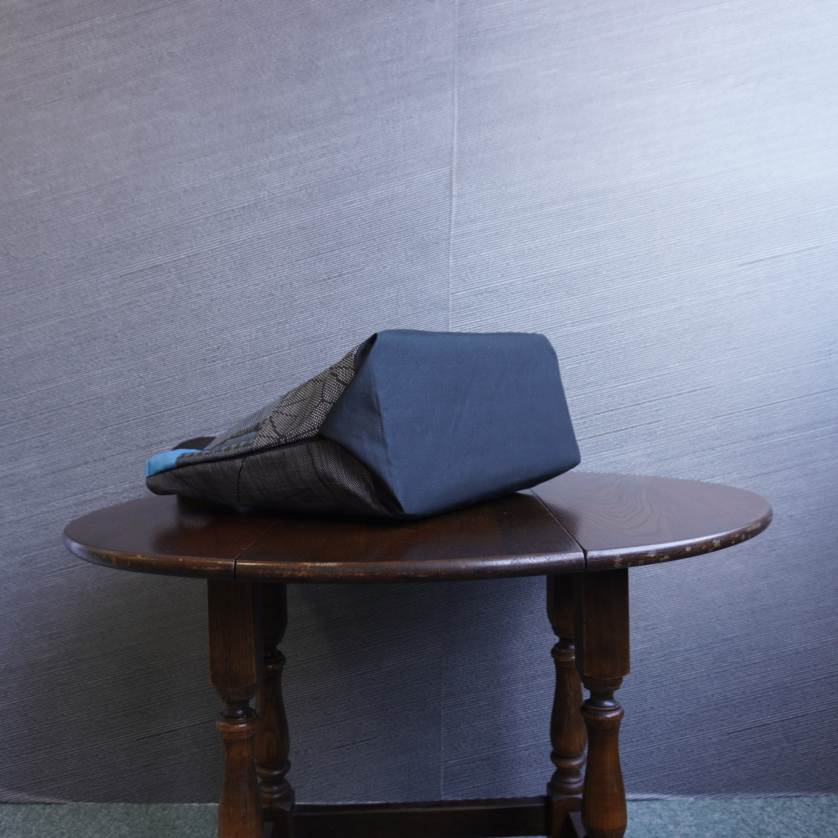 パッチワーク仕様のトートバッグ K203