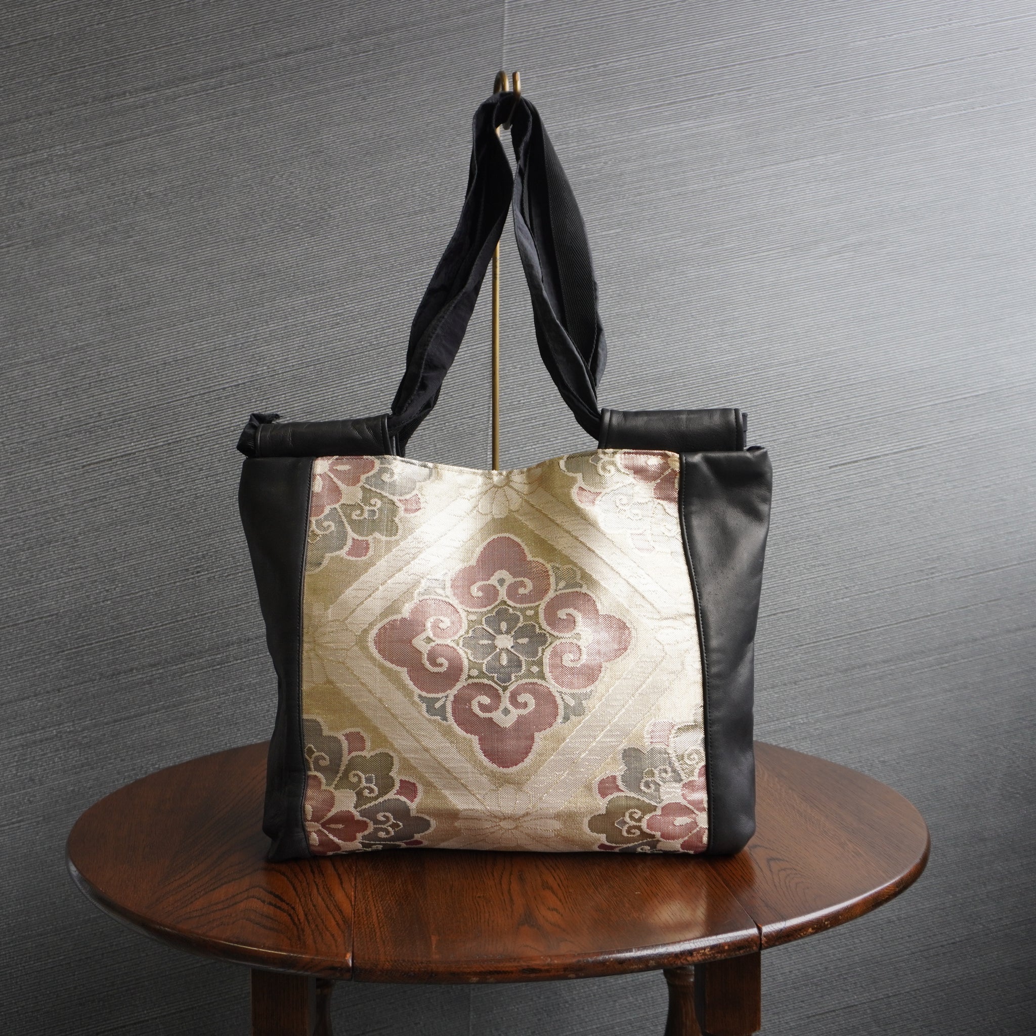 着物と本革使用　着物リメイクトートバッグ　レザーバッグ　K031