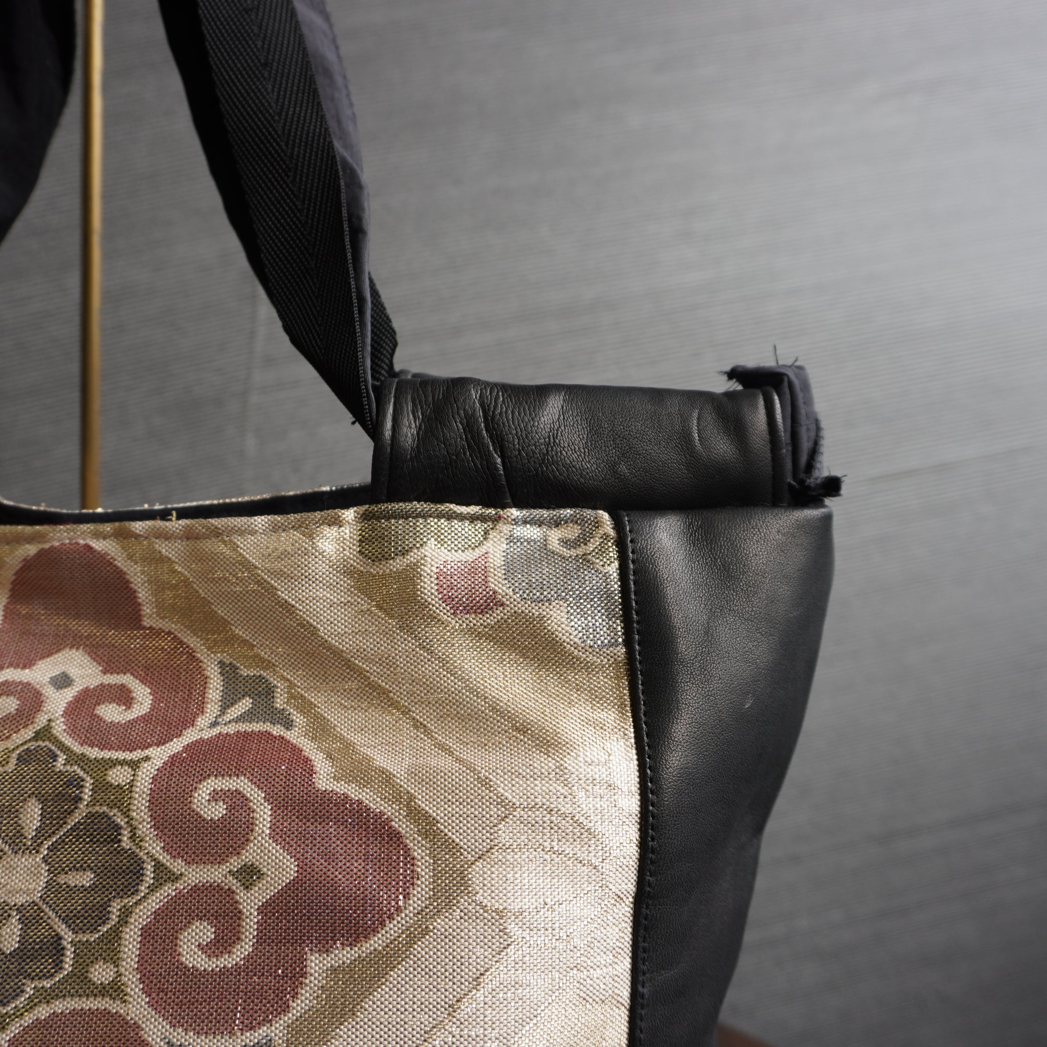 着物と本革使用　着物リメイクトートバッグ　レザーバッグ　K031