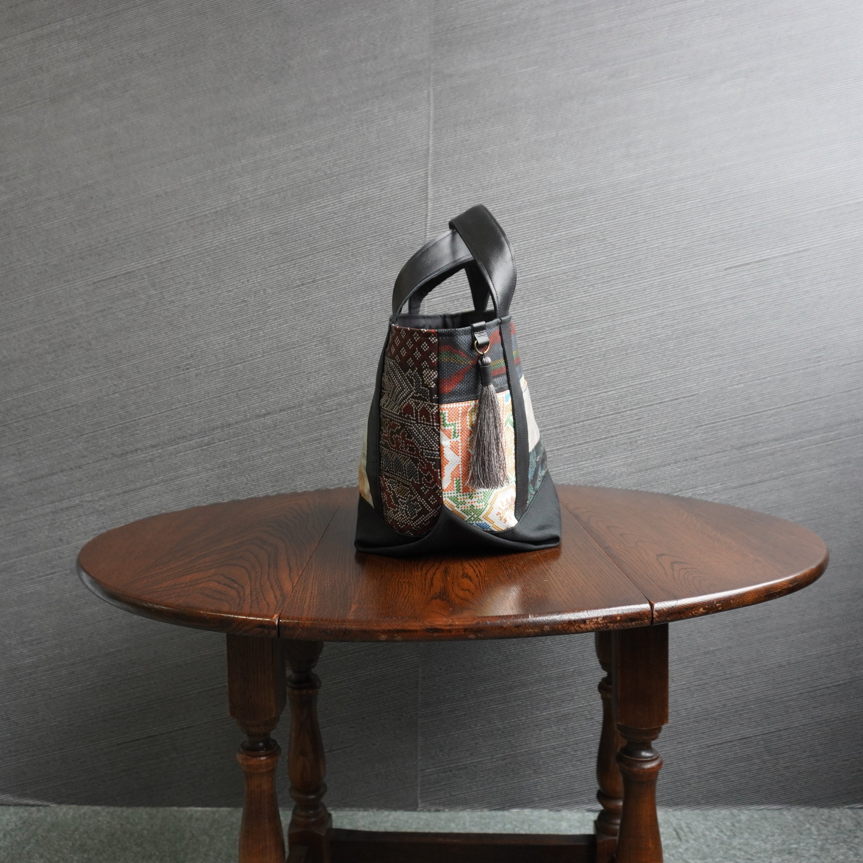 上質な着物リメイク　アップサイクルバッグ　レザーバッグ　K144