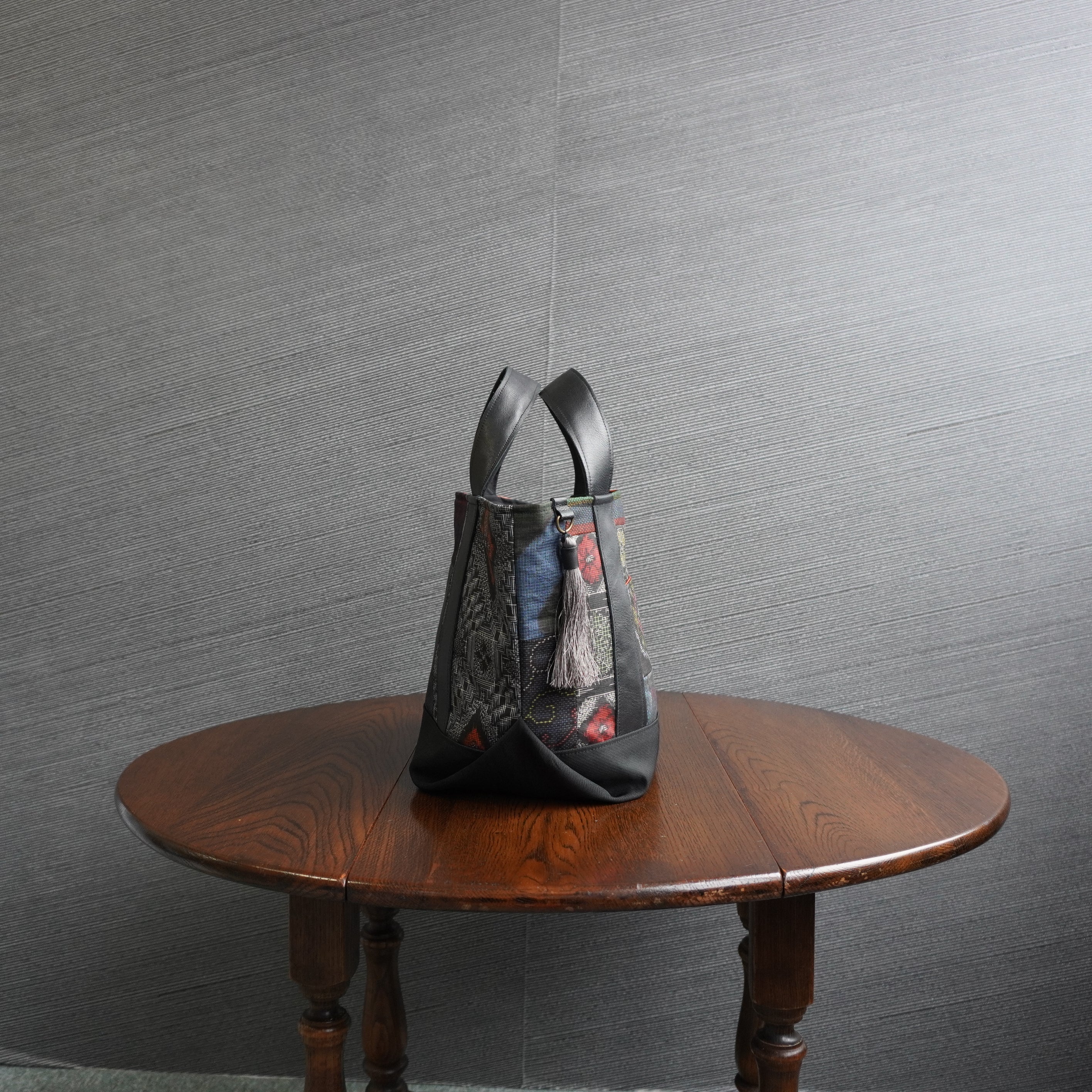 パッチワーク仕様のミニトートバッグ K146