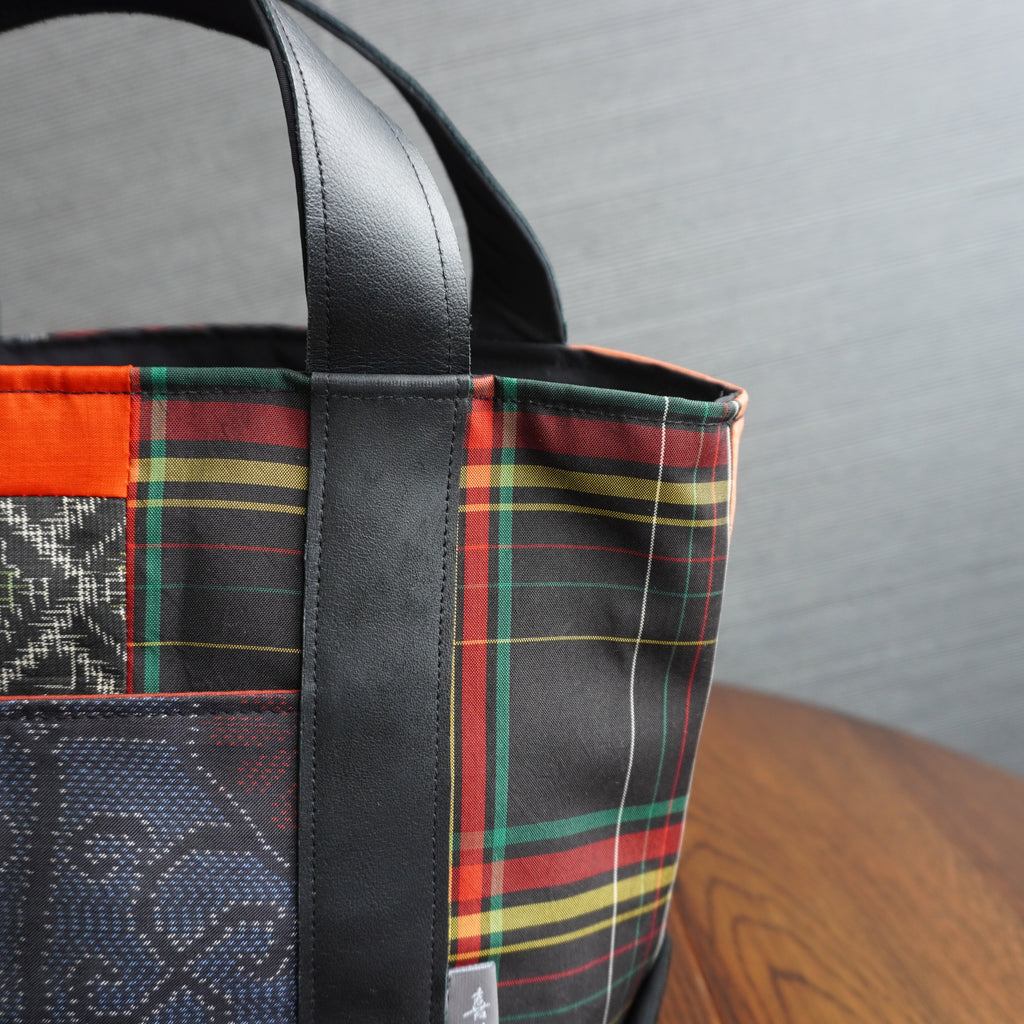 パッチワーク仕様のミニトートバッグ K146