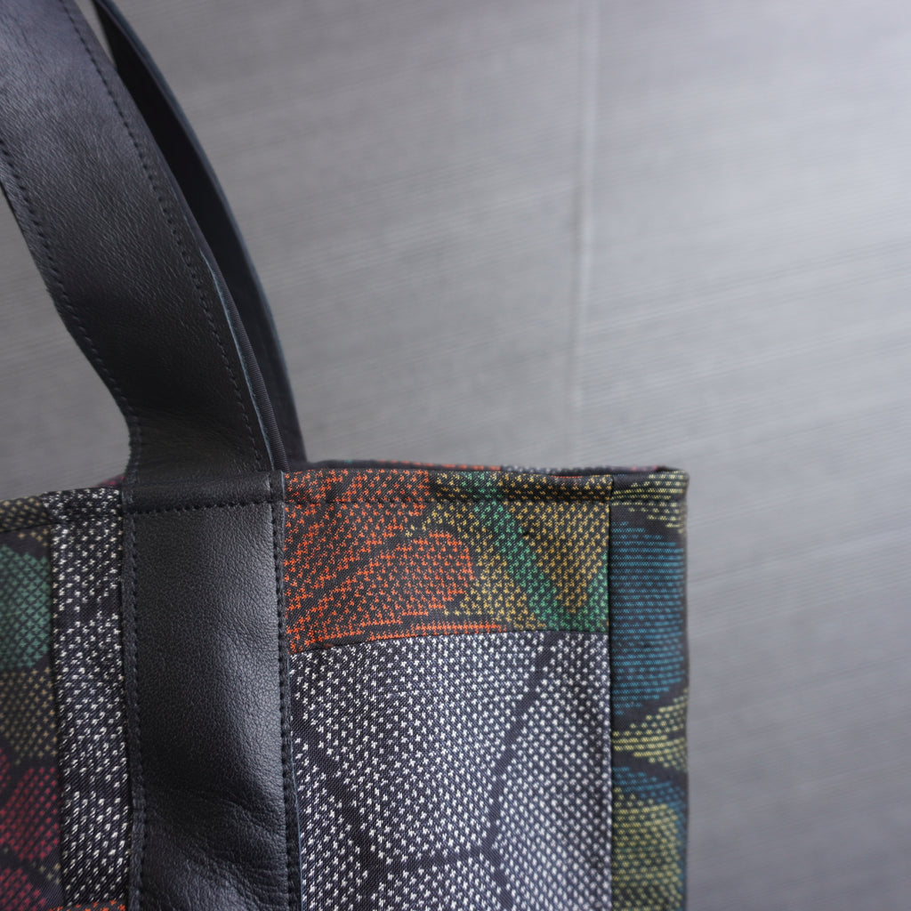 上質な着物リメイク　アップサイクルバッグ　レザーバッグ　K165