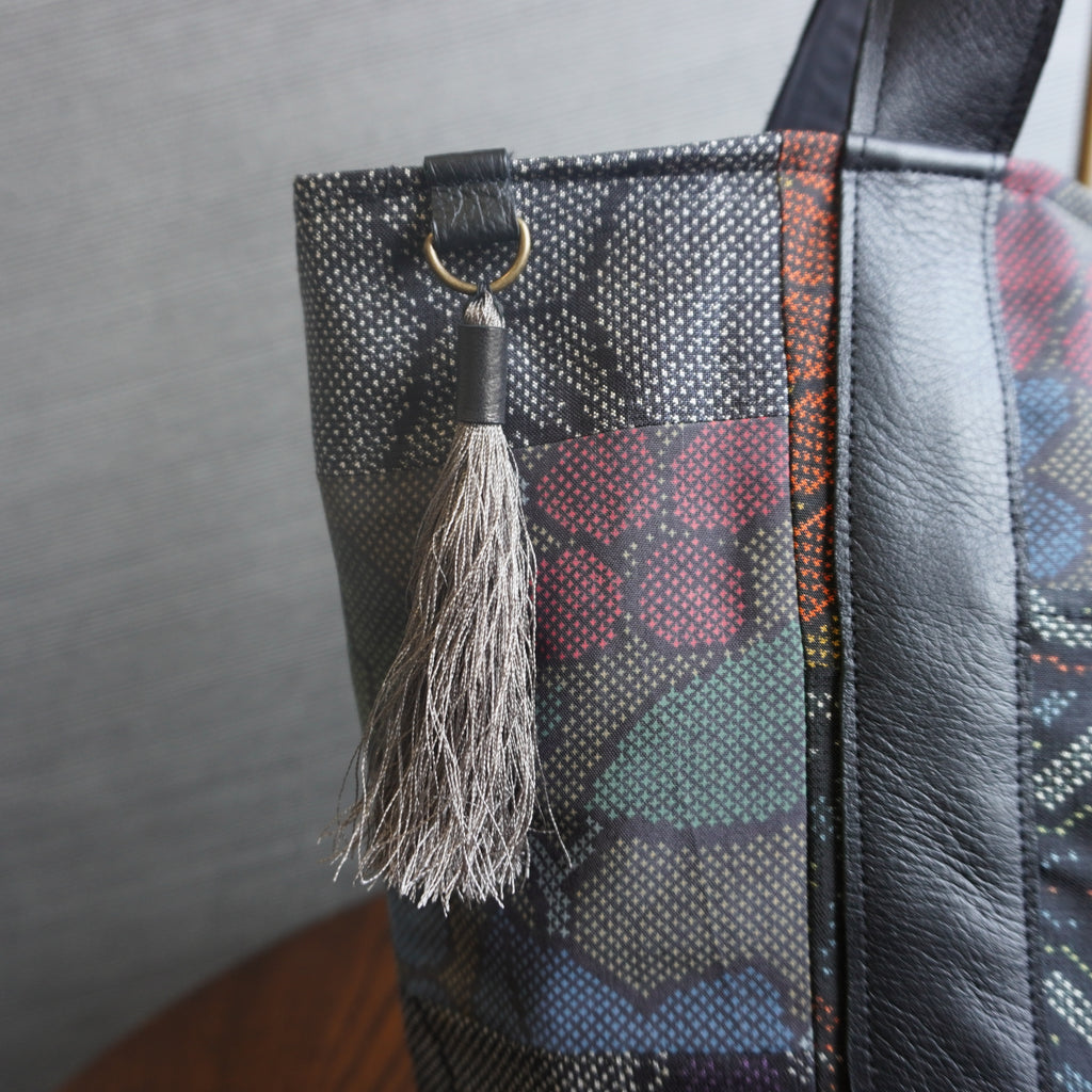 上質な着物リメイク　アップサイクルバッグ　レザーバッグ　K165