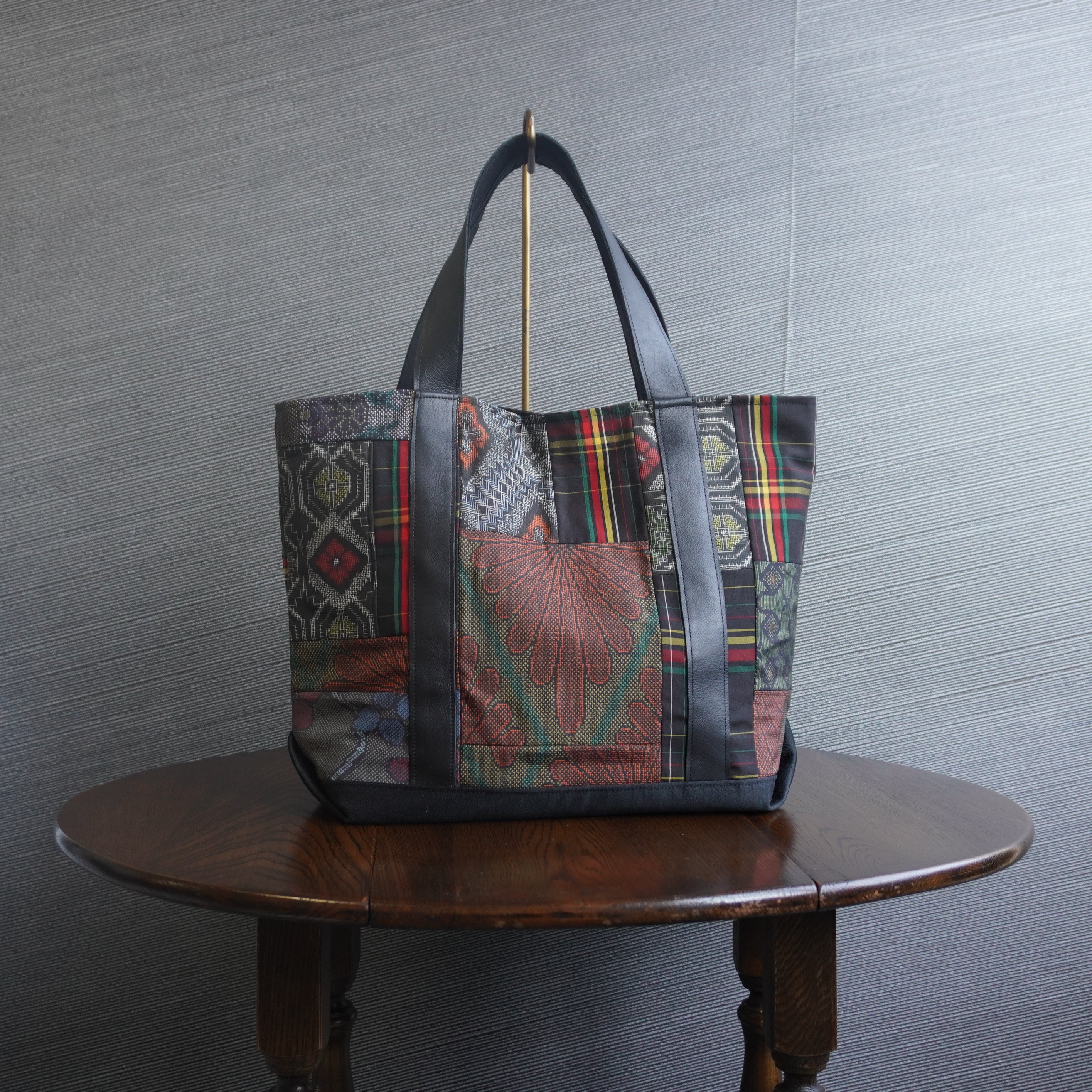 パッチワーク仕様のトートバッグ K166
