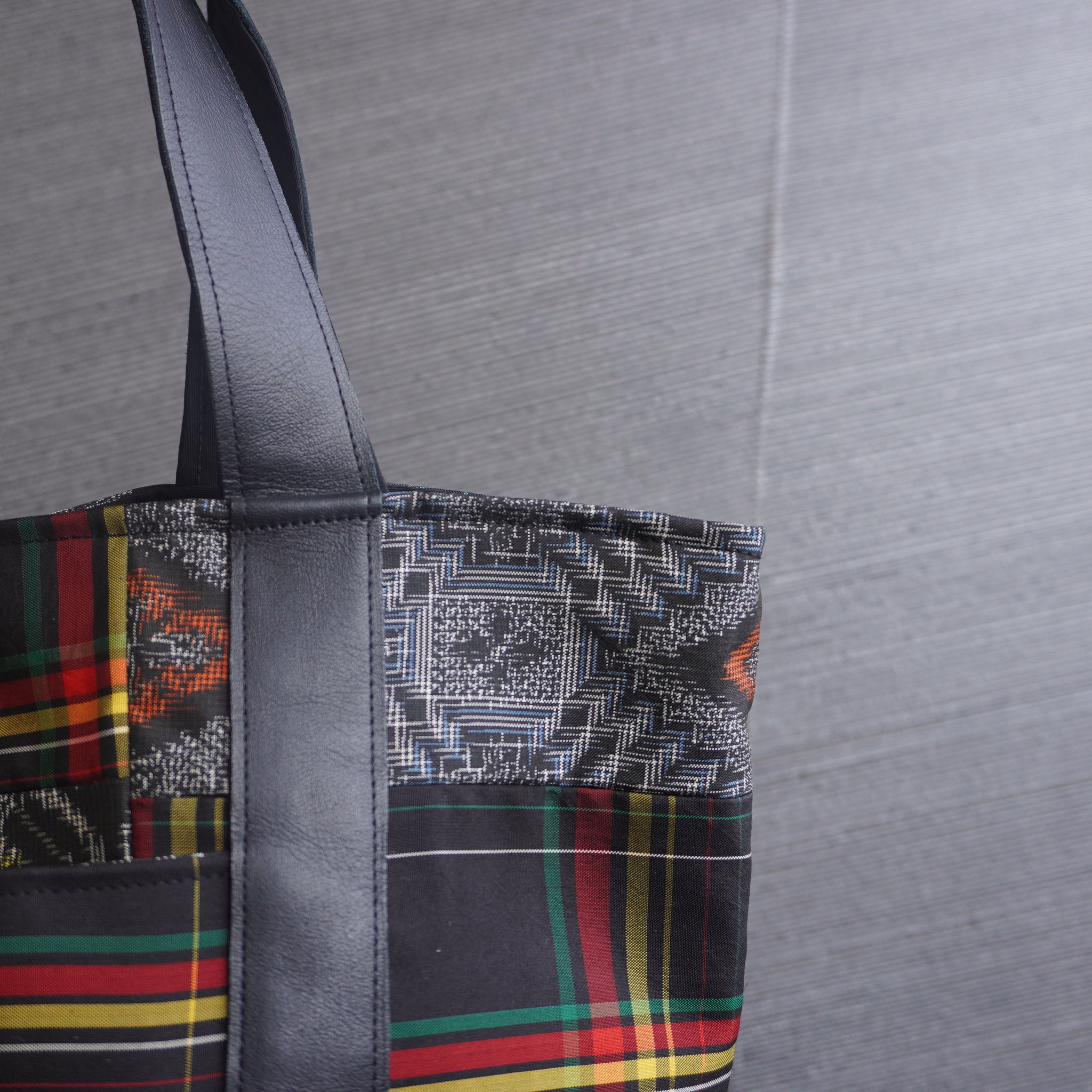 パッチワーク仕様のトートバッグ K166