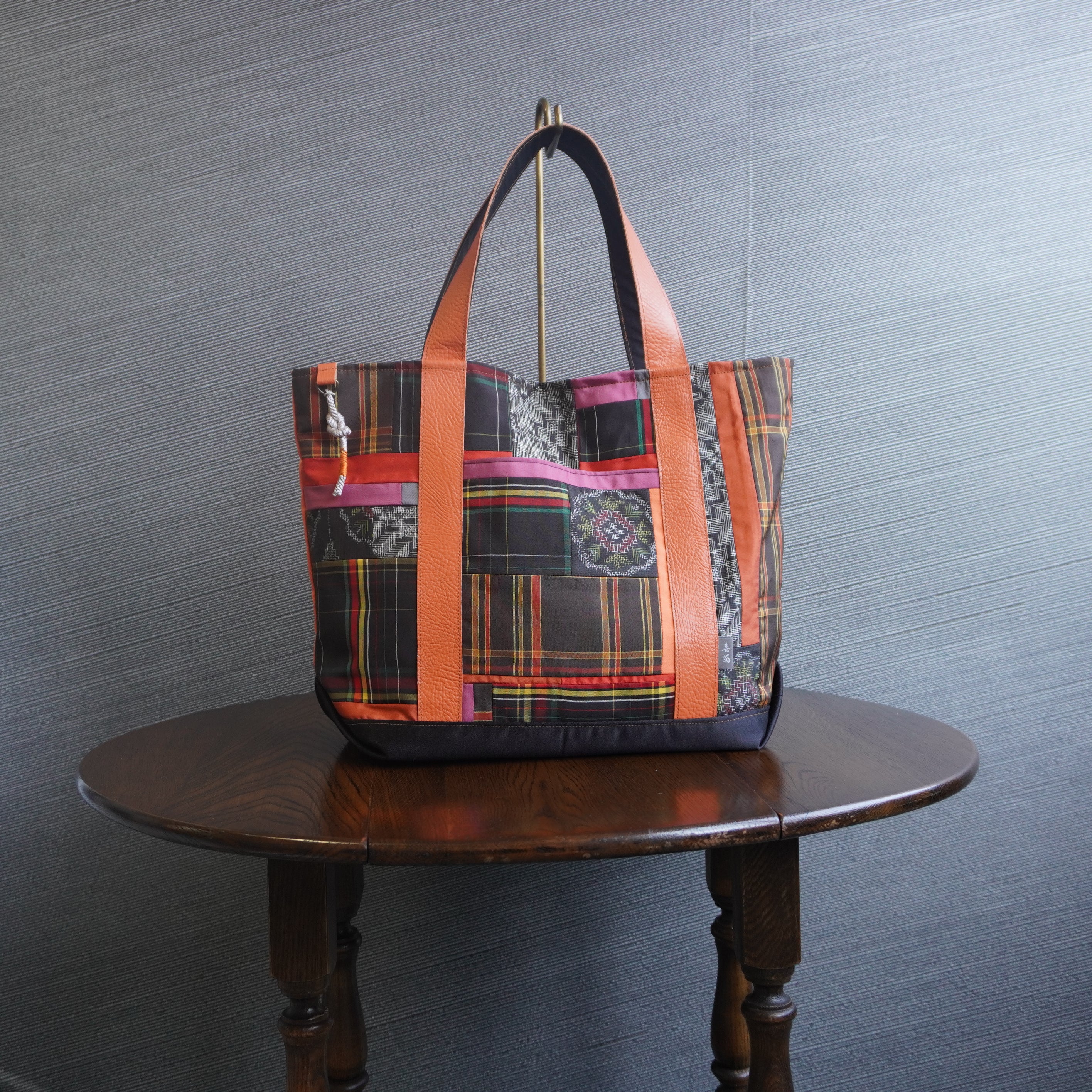 パッチワーク仕様のトートバッグ K167