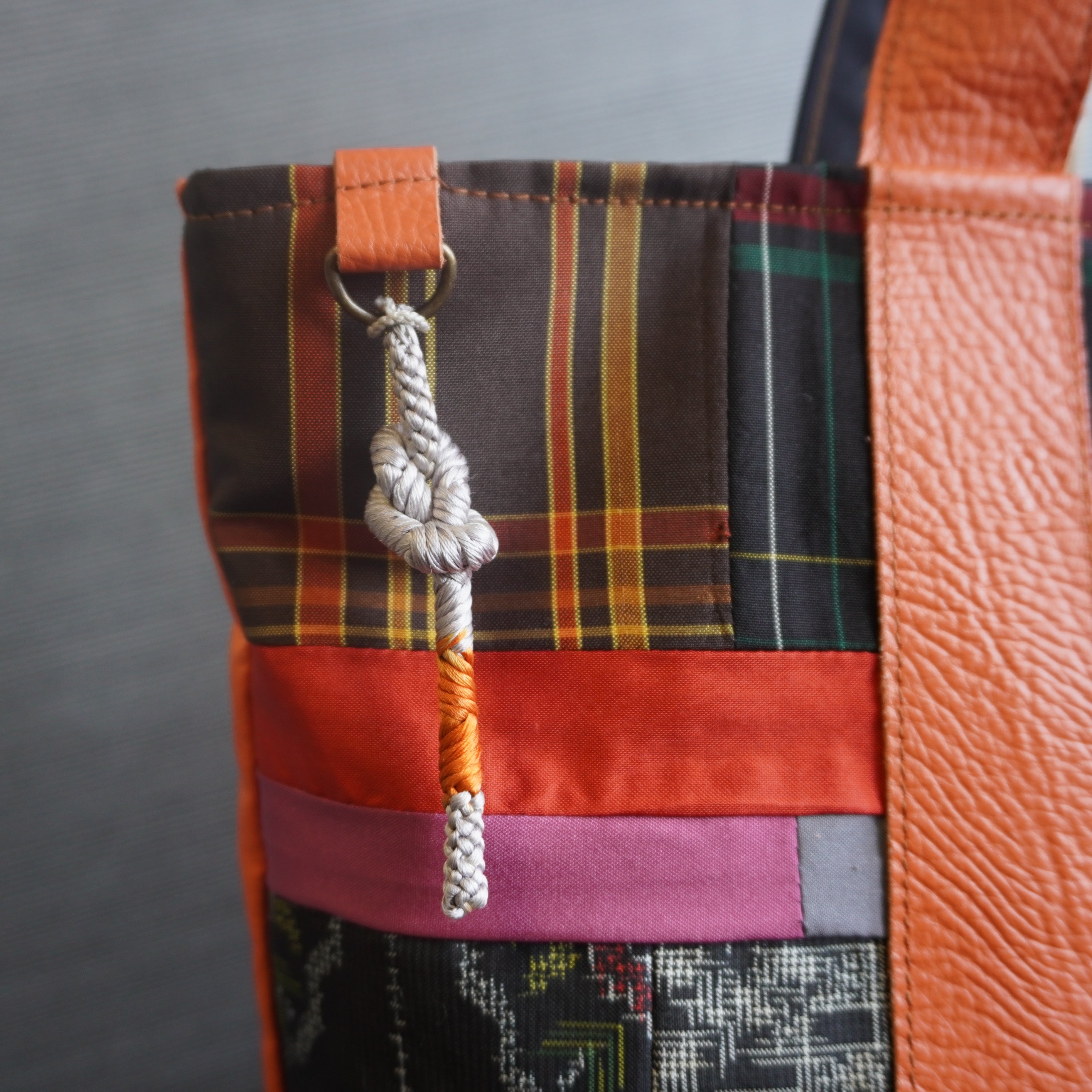 パッチワーク仕様のトートバッグ K167