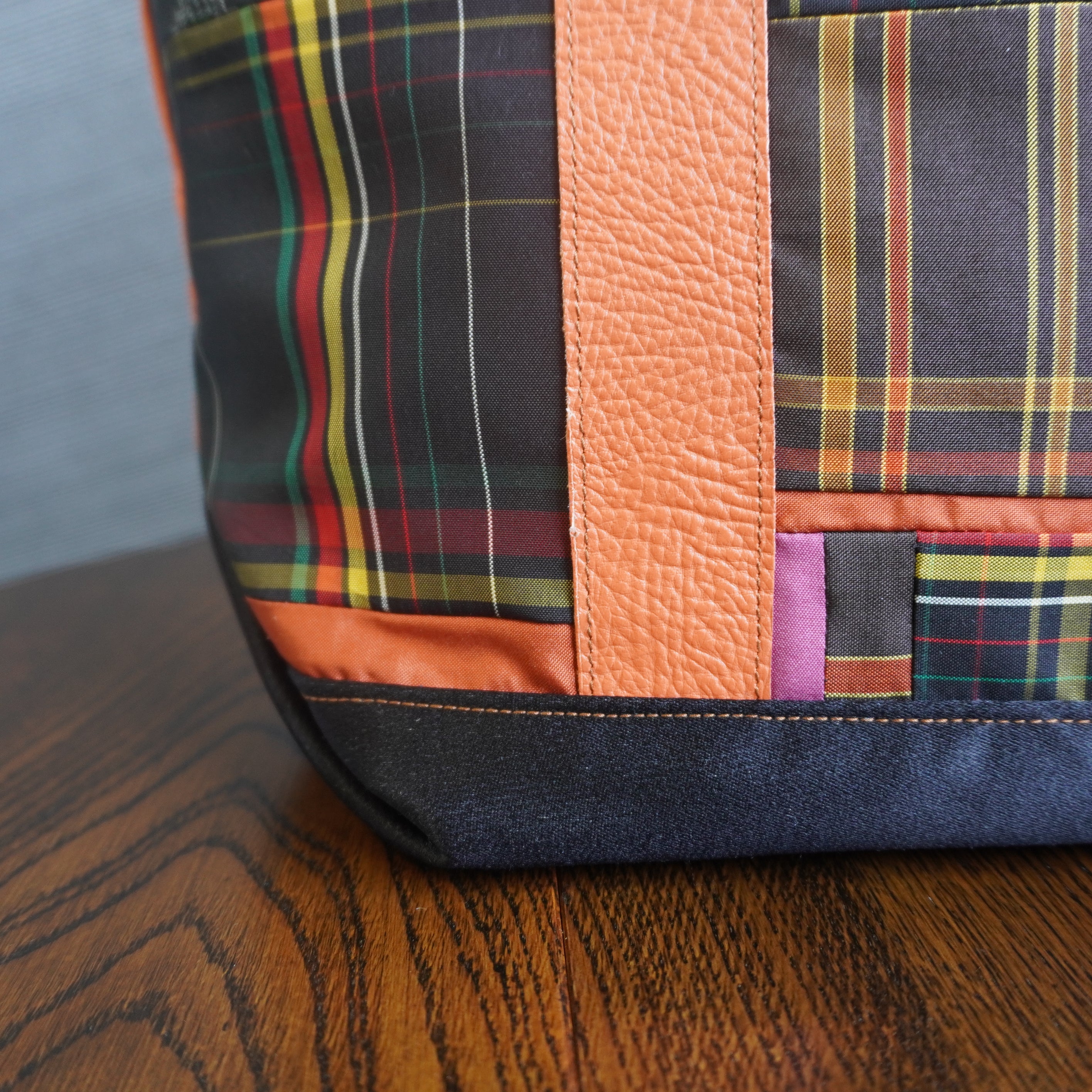 パッチワーク仕様のトートバッグ K167