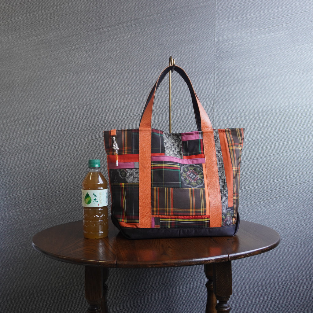 パッチワーク仕様のトートバッグ K167
