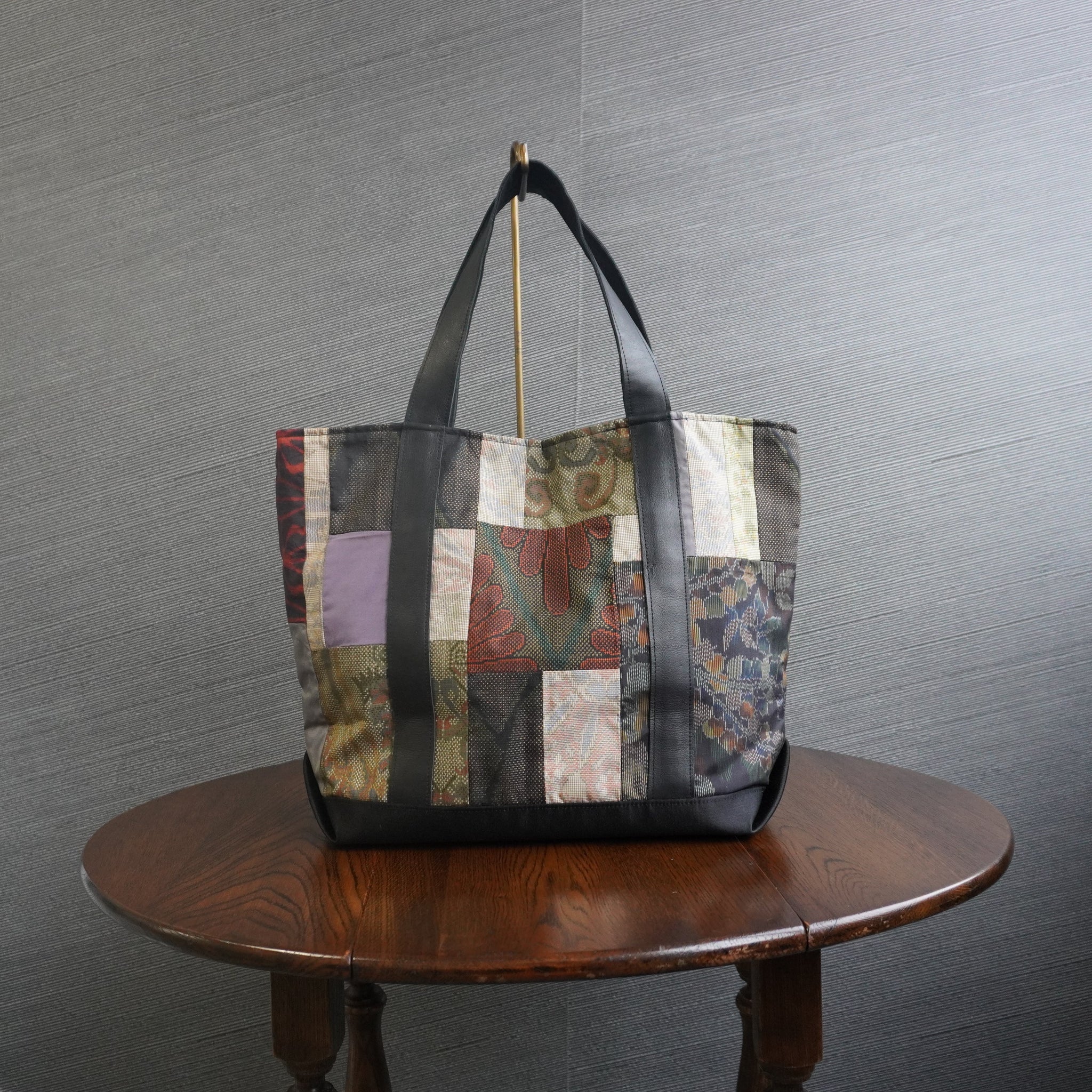 パッチワーク仕様のトートバッグ K147