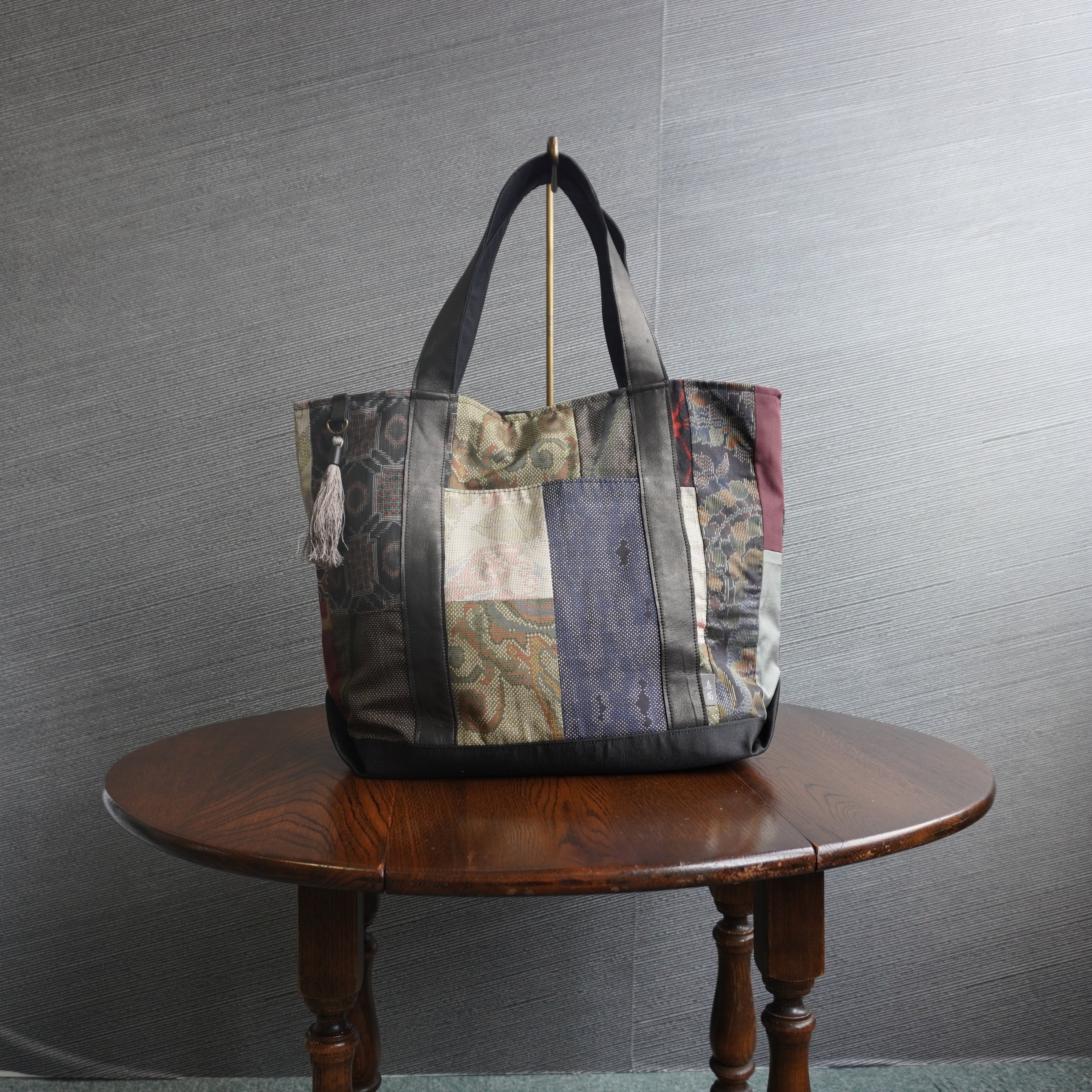 パッチワーク仕様のトートバッグ K168