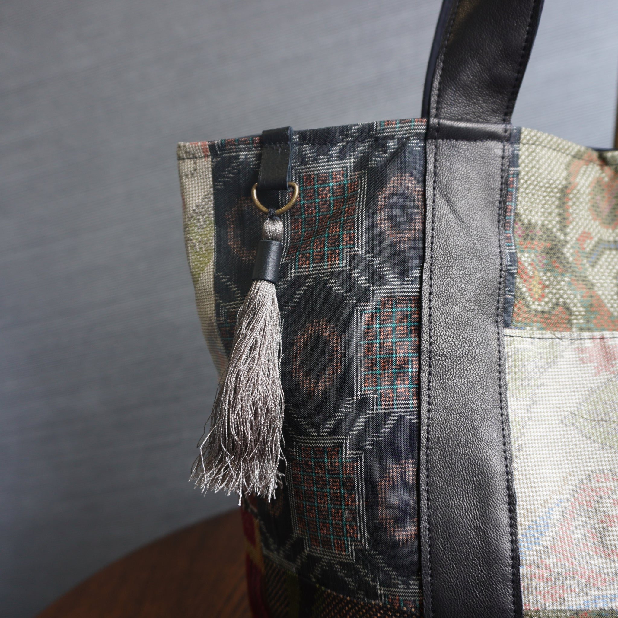 パッチワーク仕様のトートバッグ K168