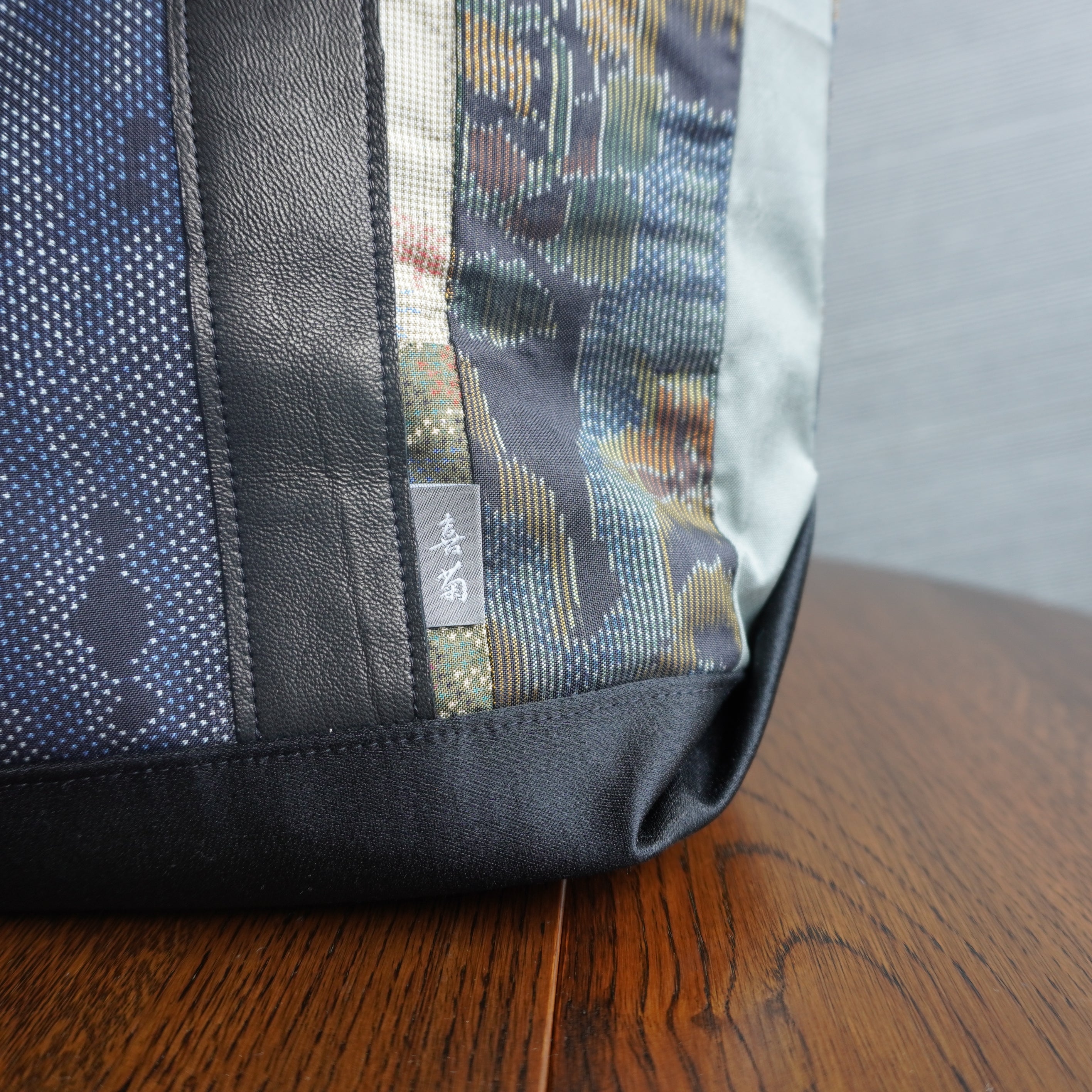 パッチワーク仕様のトートバッグ K168