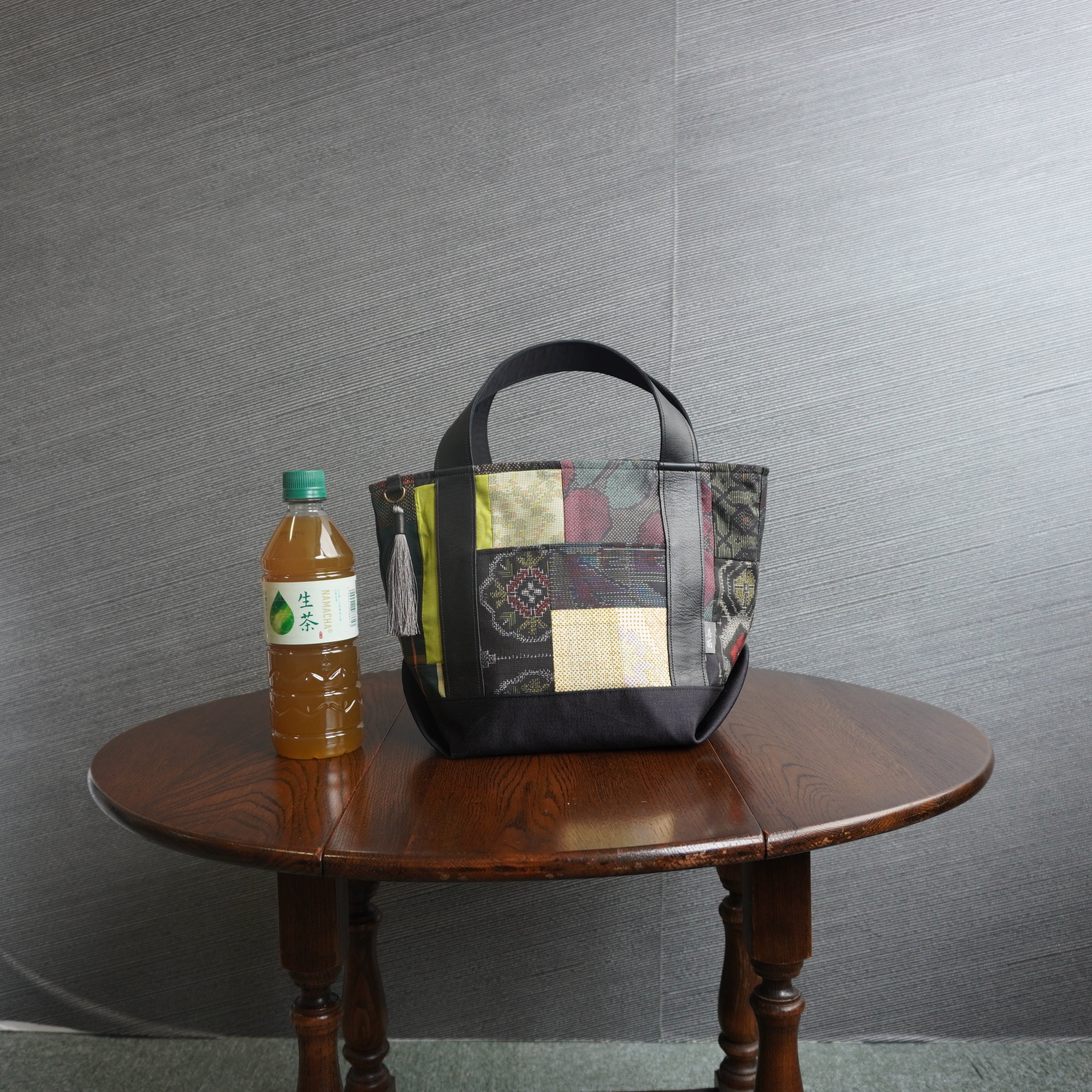 パッチワーク仕様のミニトートバッグ K169